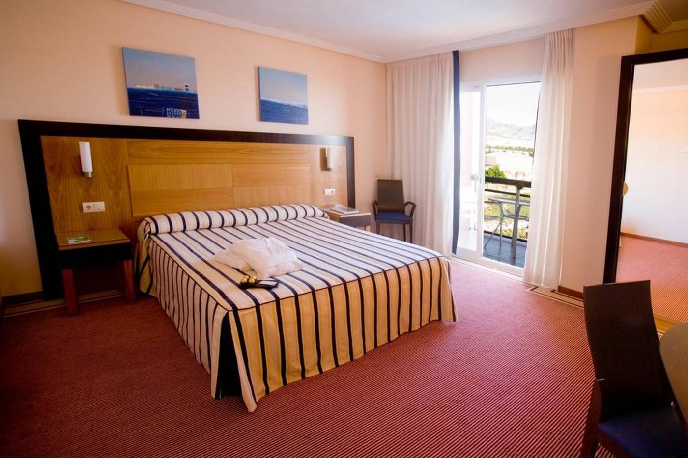 Sercotel-Hotel-Bonalba-Alicante-Room-15