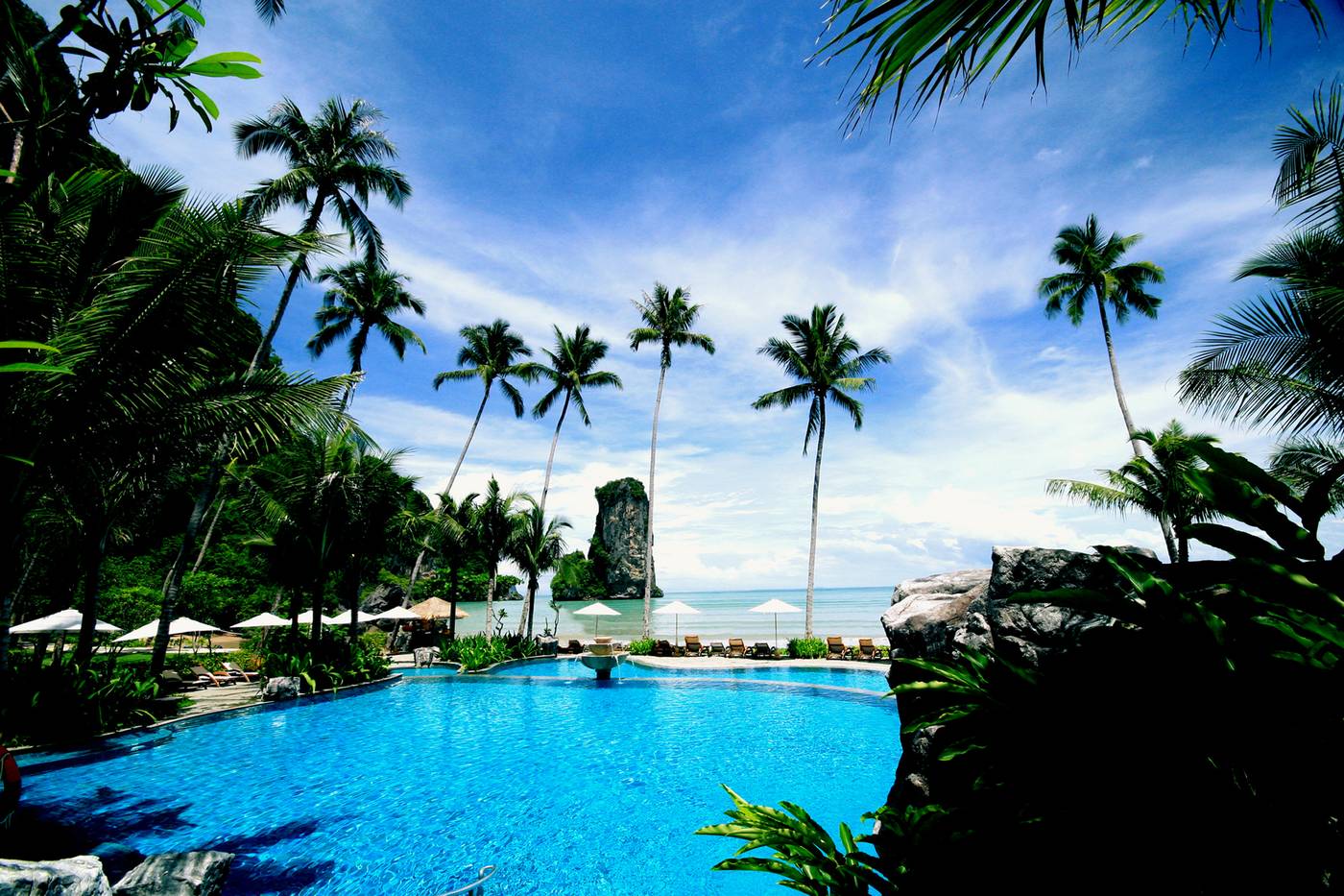 Centara-Grand-Beach-Resort-and-Villas-Krabi-Pool-6