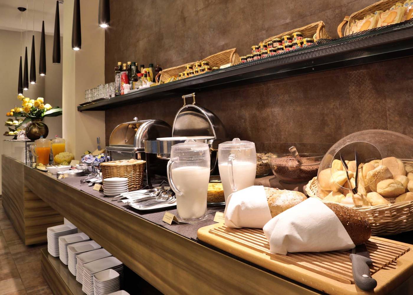 Best-Western-Hotel-Madison-Restaurant-54