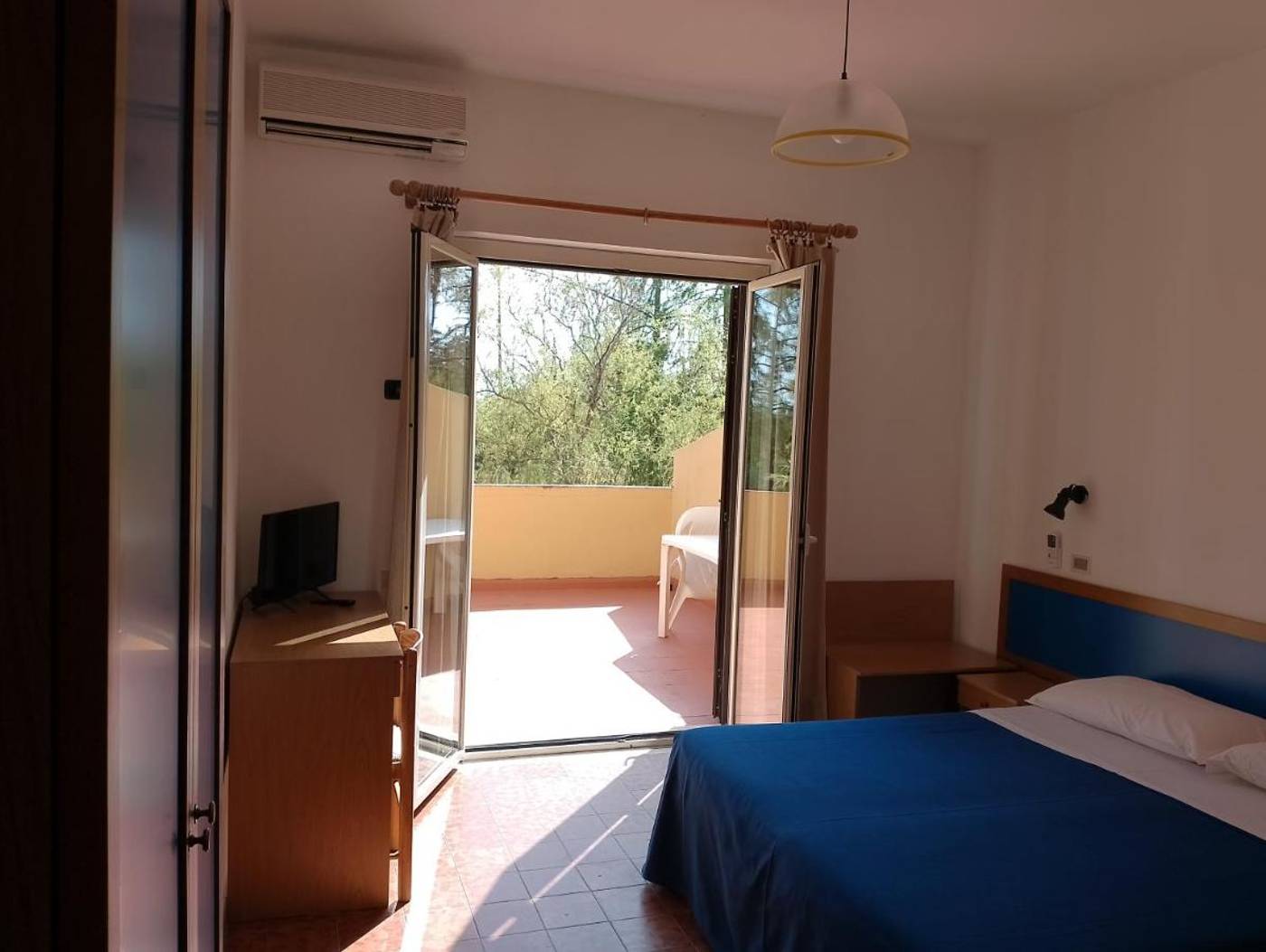 La Feluca Village-Italy-Isca sullo Ionio-Room-10