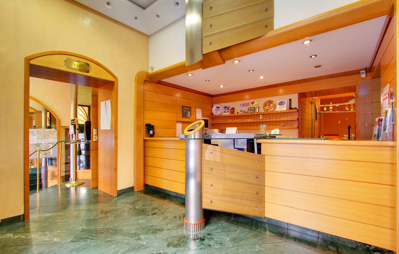 Corot - Italy - ROME - Lobby - 6