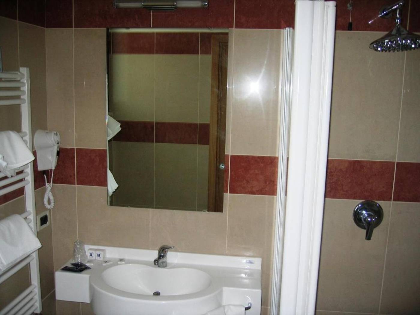 Grand-Hotel-Moon-Valley-Room-28