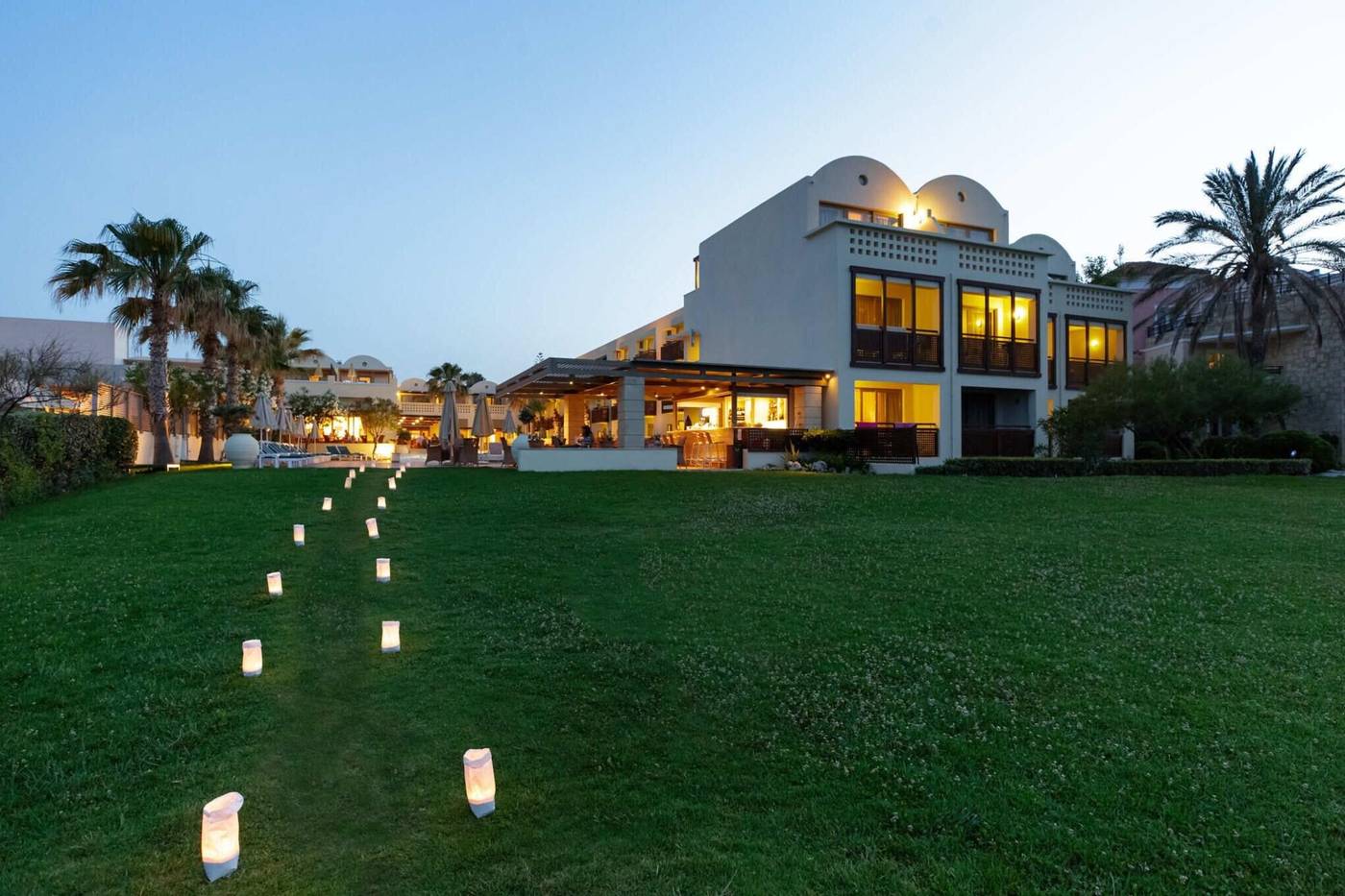 Santa-Marina-Plaza-Terrace-13