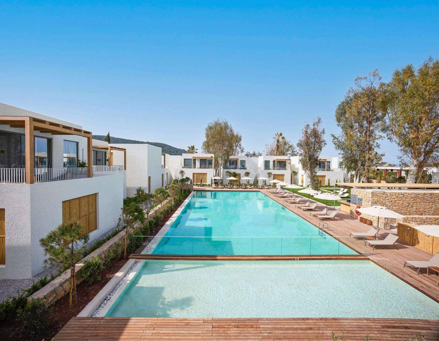 Voyage-Torba-Pool-1