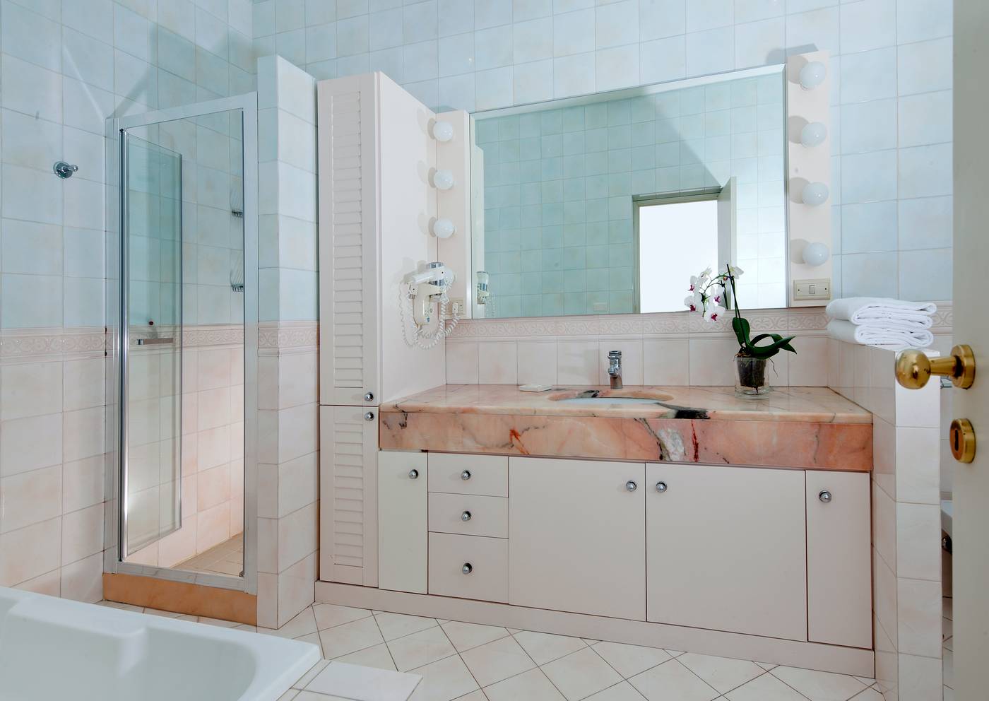 Villa-Oriana-Relais-Room-54