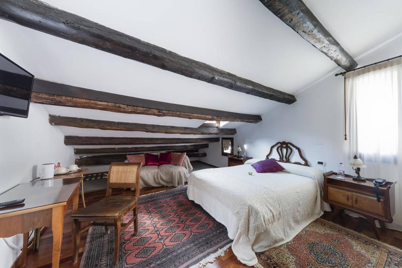 Locanda-Art-Deco-General-view-12