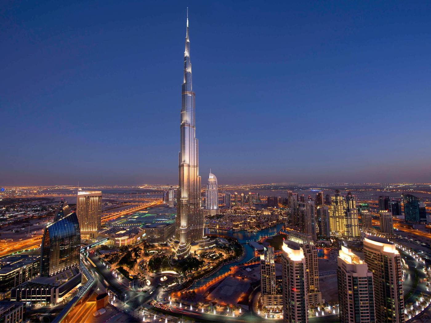 Movenpick-Bur-Dubai-Sports-and-Entertainment-55