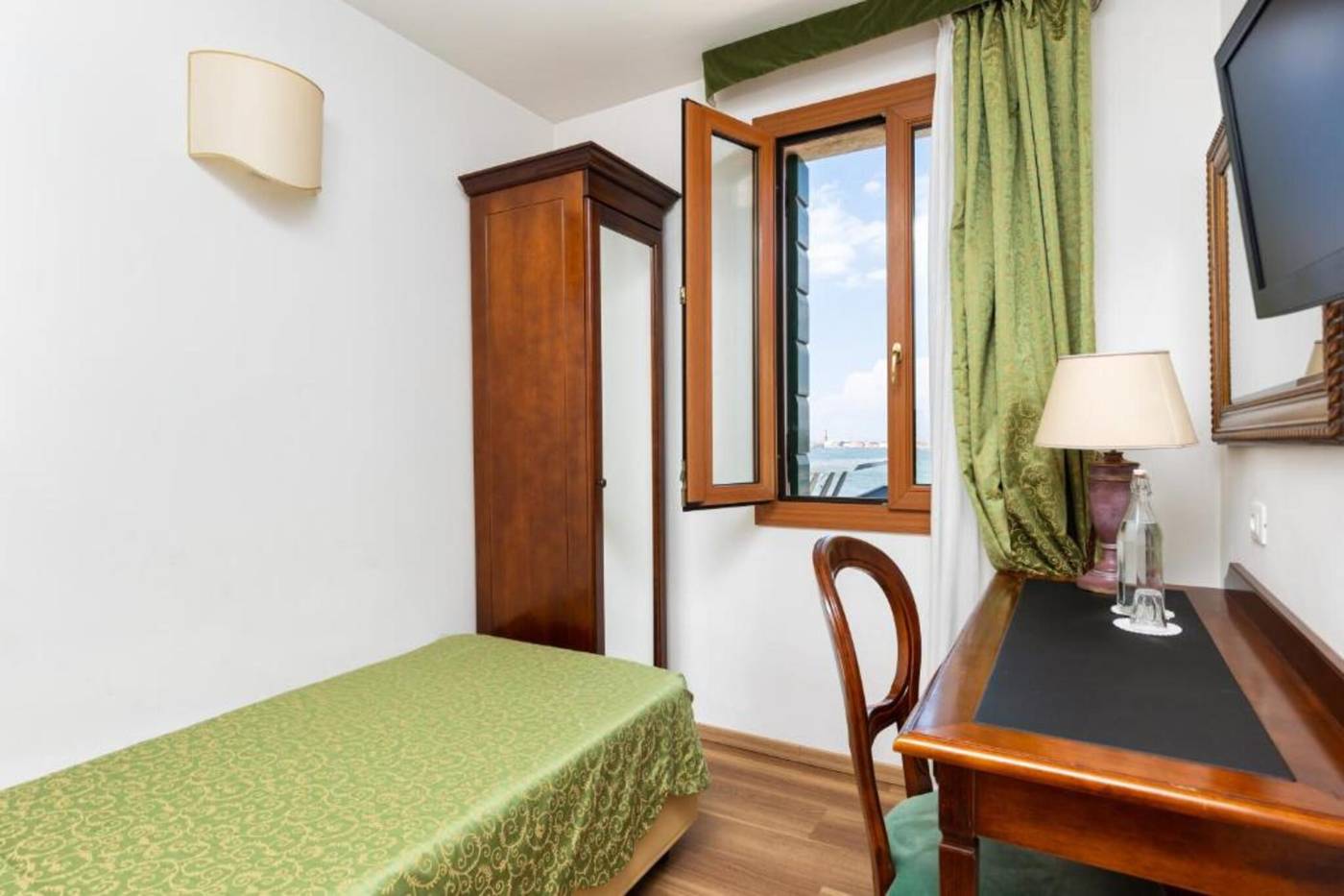 Hotel-Giardinetto-Venezia-Room-11