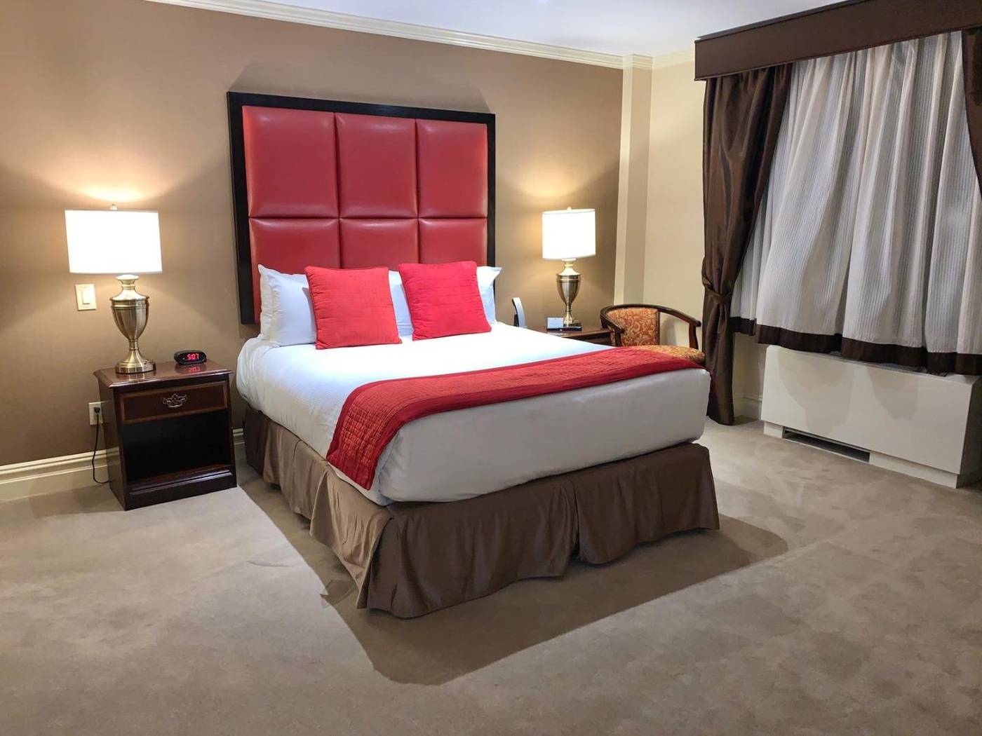 Fitzpatrick-Grand-Central-Room-15