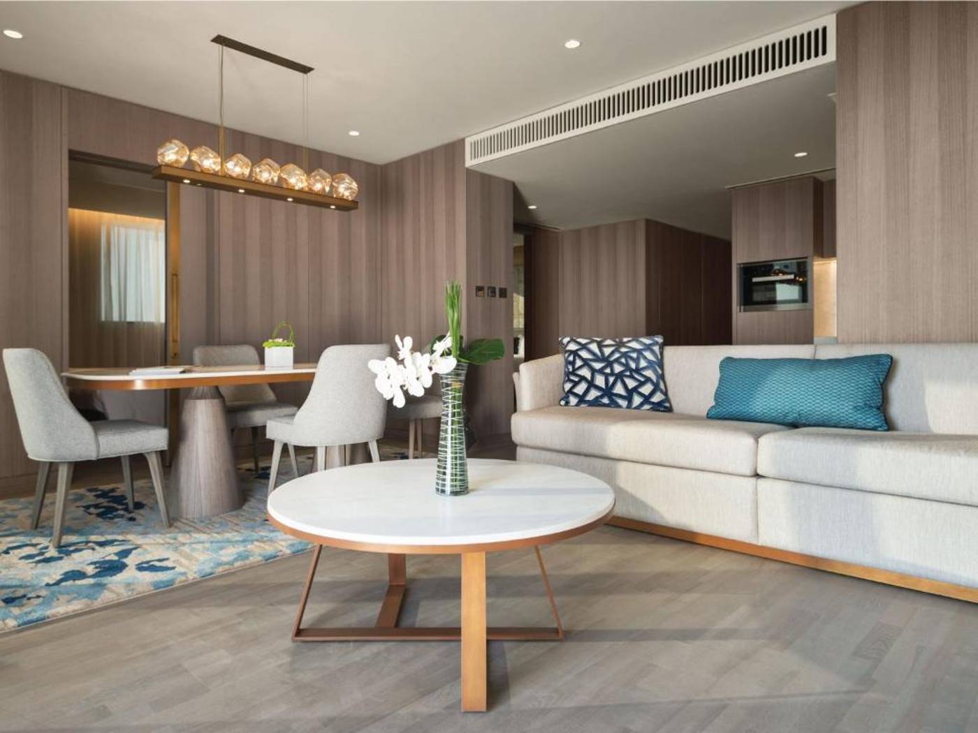 Jumeirah-Beach-Hotel-Room-38