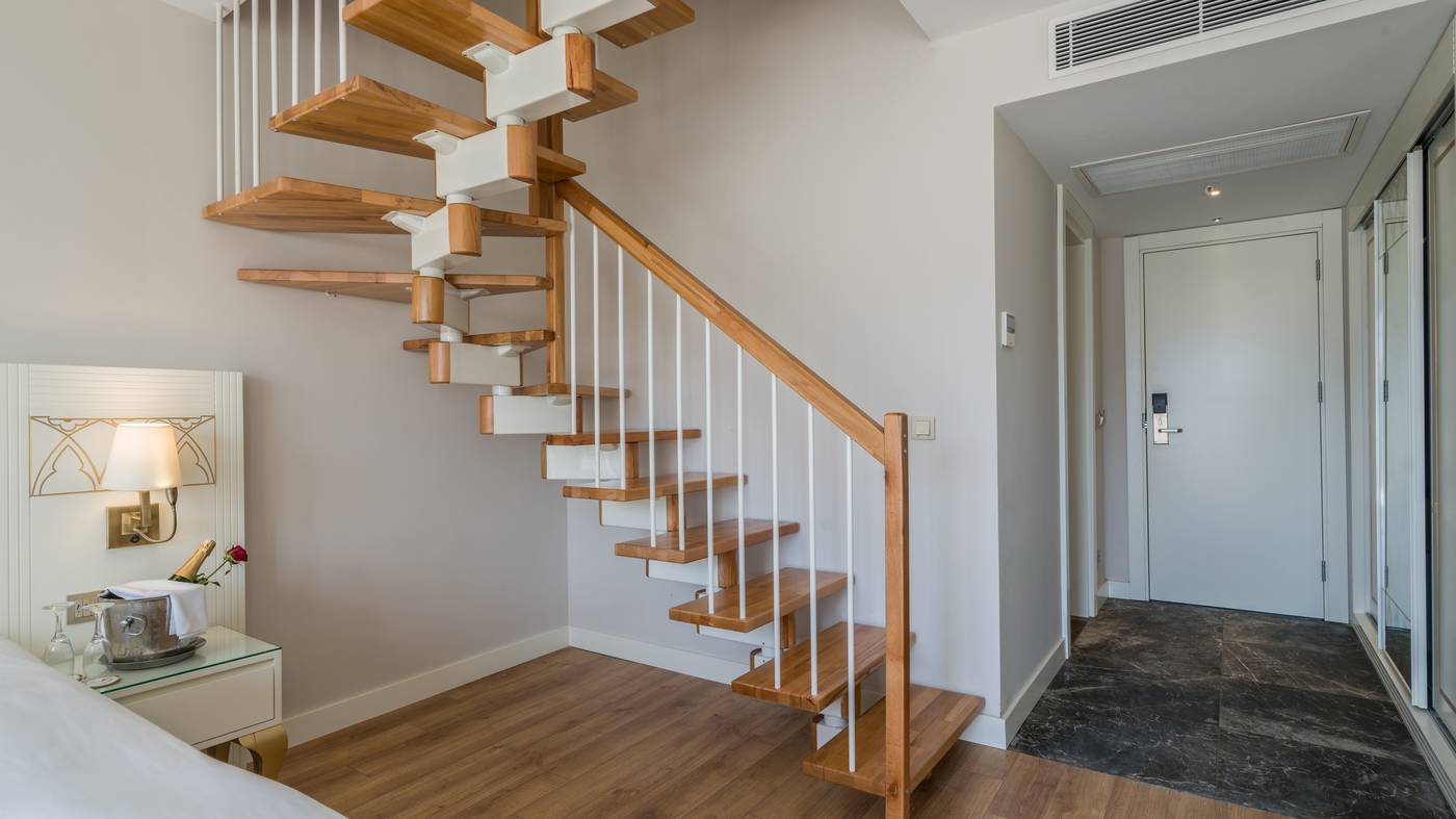 Haydarpasha-Palace-Room-22