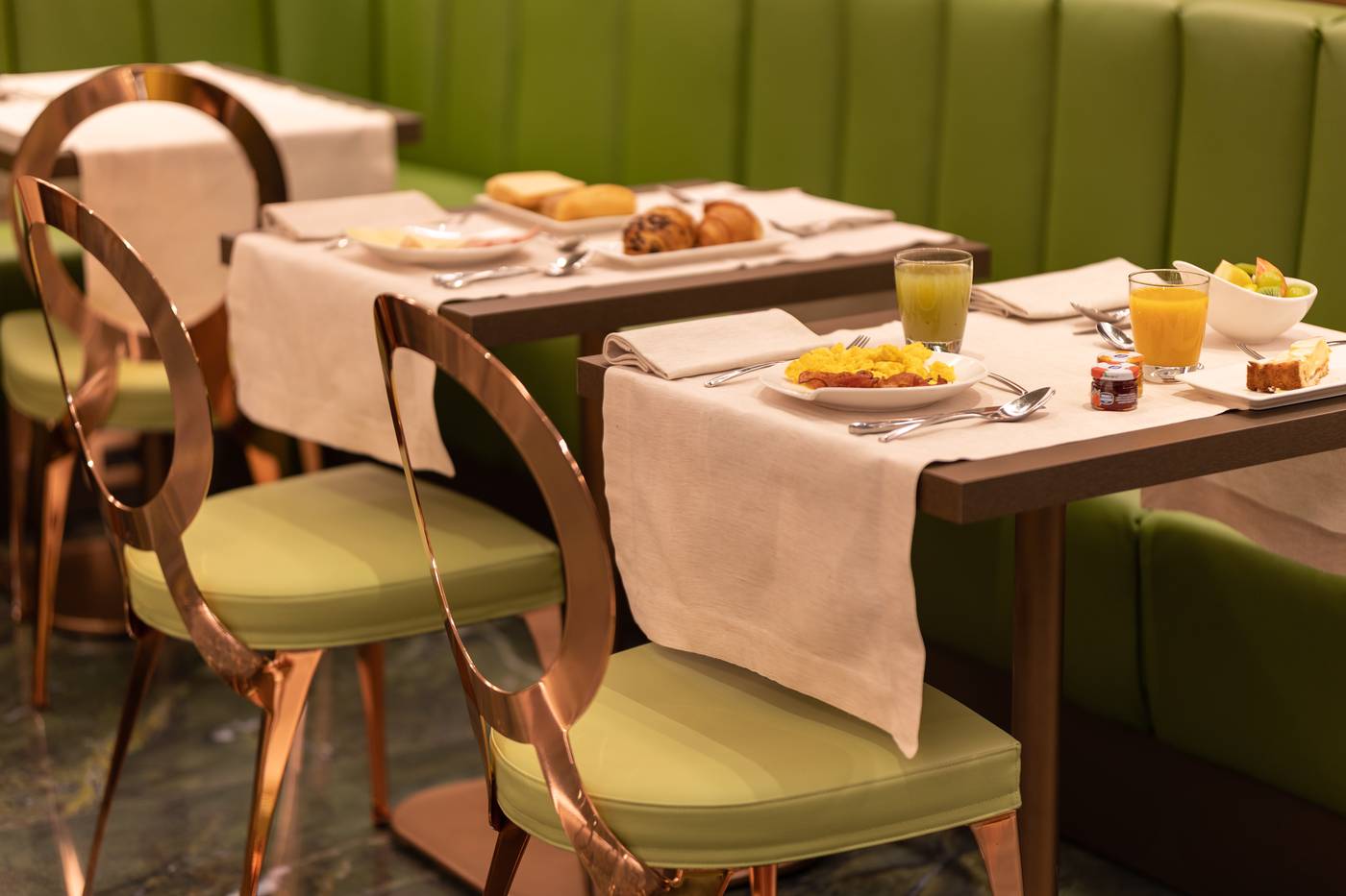 Ariston-Restaurant-22