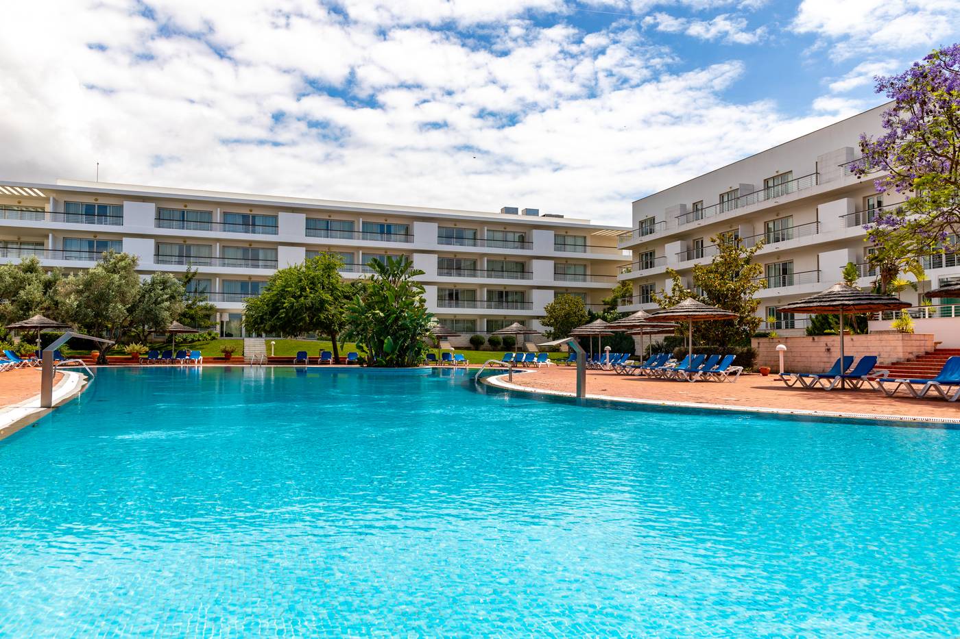 Marina-Club-I-Pool-2