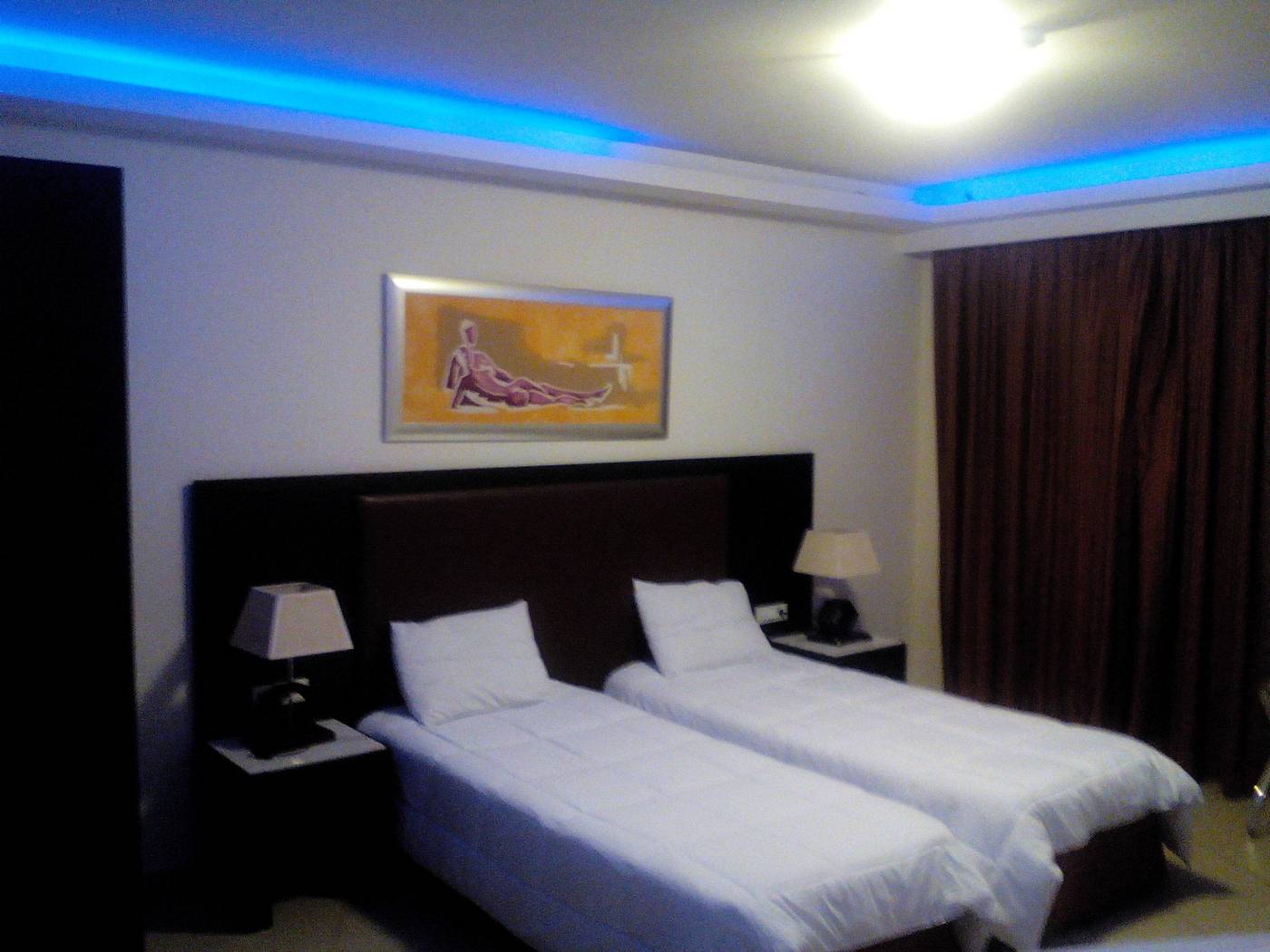 Vivian-Room-5