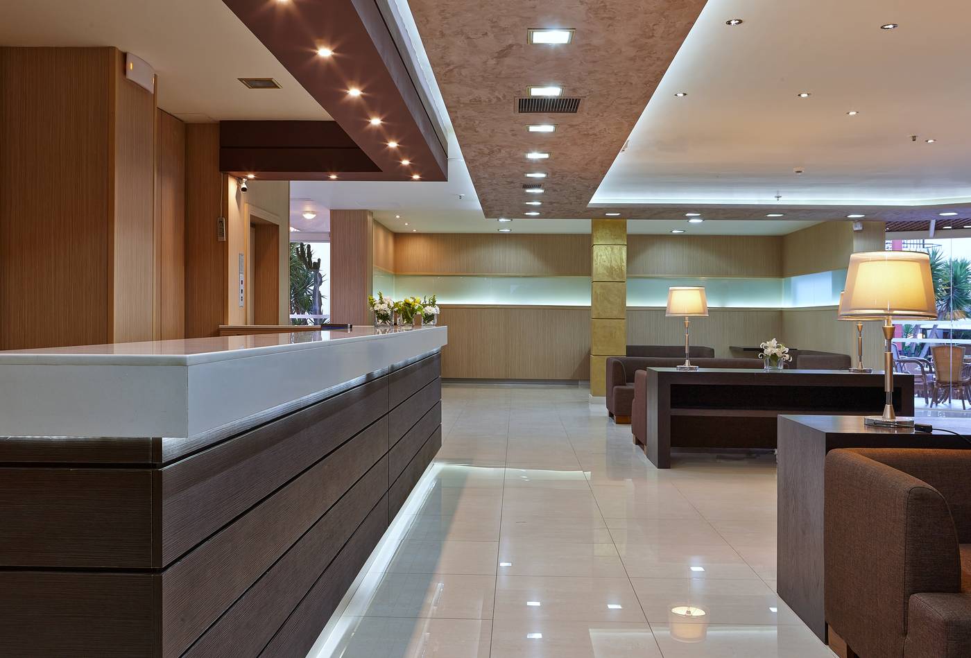 St--Constantin-Hotel-Lobby-43