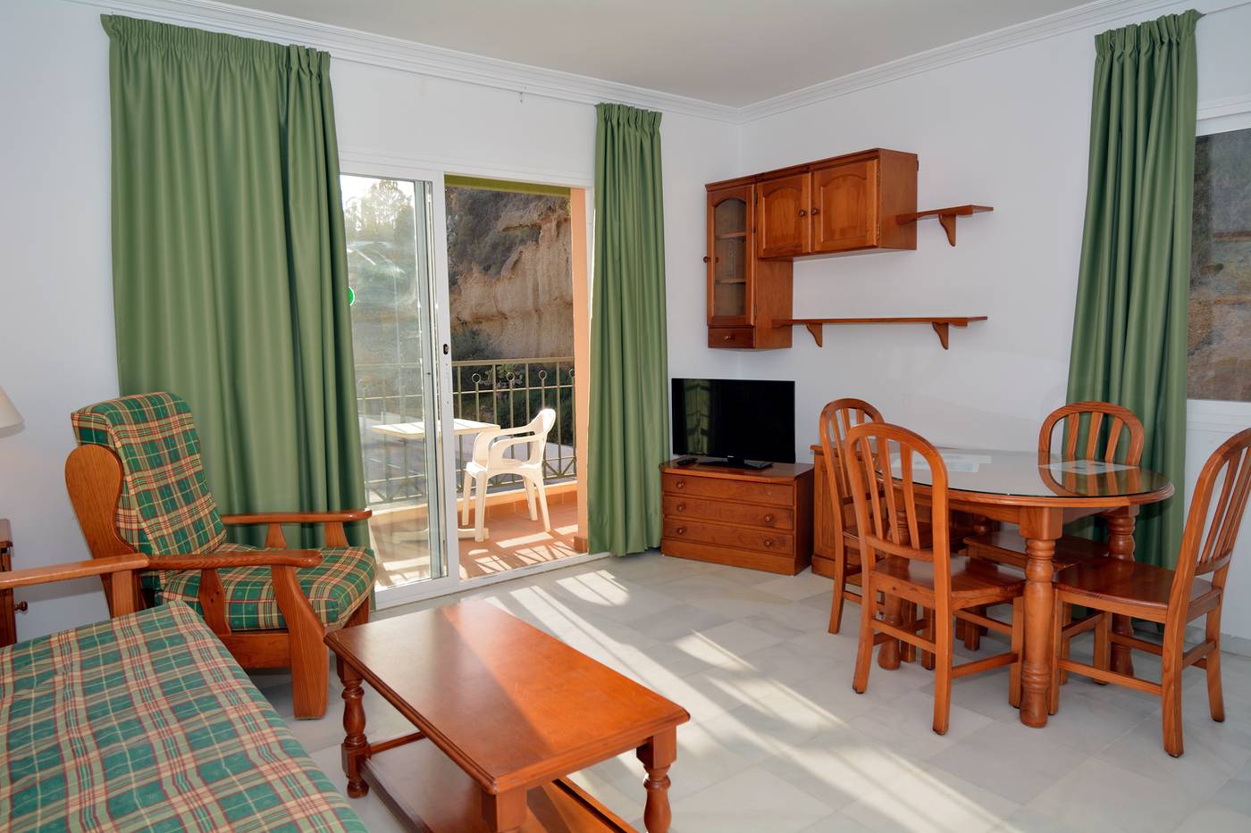 Apartamentos-HC-Burriana-Playa-Room-13