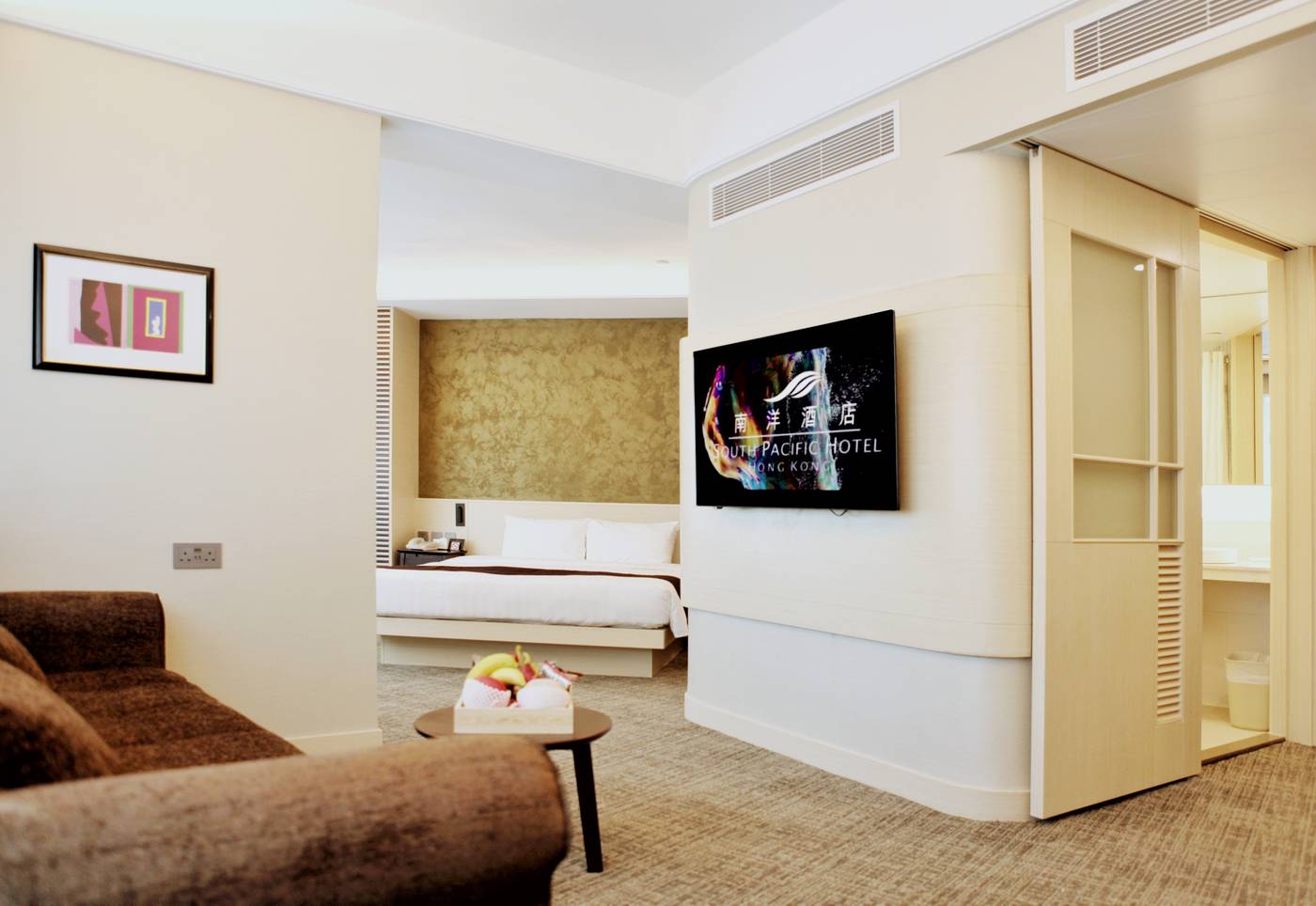 South-Pacific-Hotel-Room-18