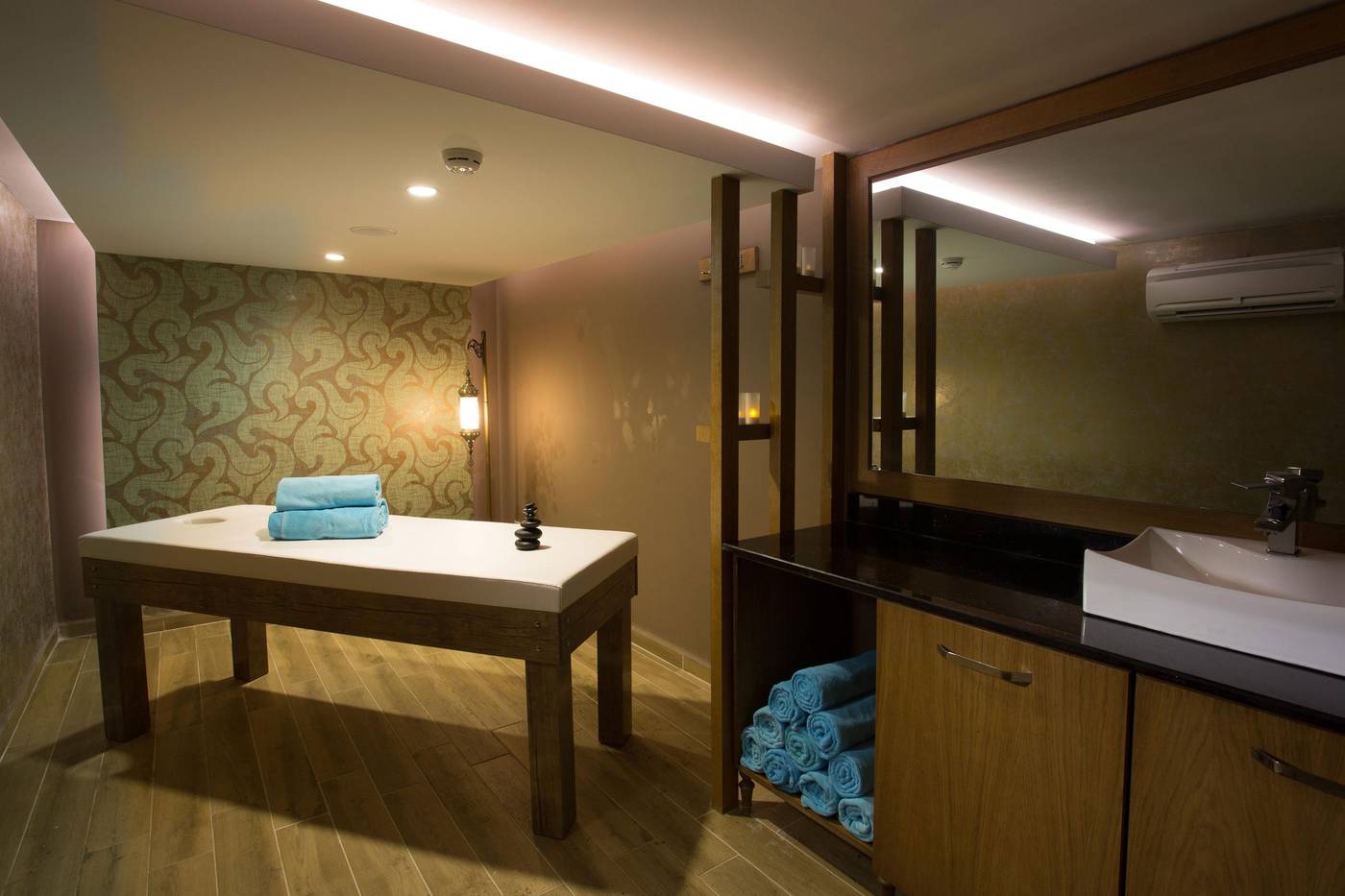 Water-Side-Resort-and-Spa-Sports-and-Entertainment-63