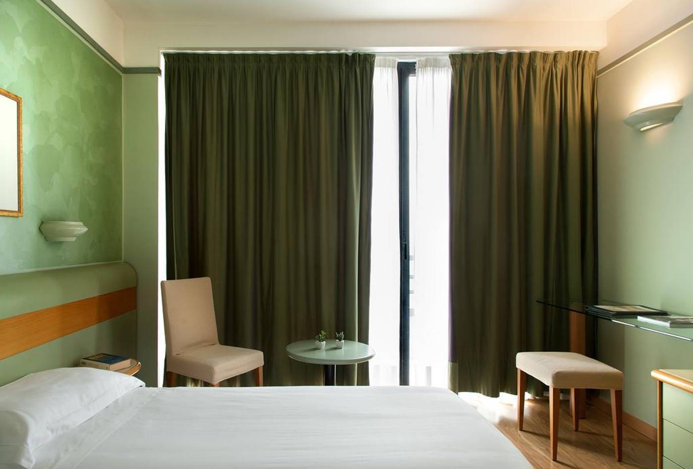 Best Western Hotel Leonardo da Vinci-Italy-Erba-General view-9