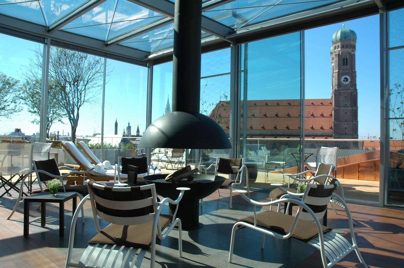 Hotel-Bayerischer-Hof-Munich-Restaurant-24