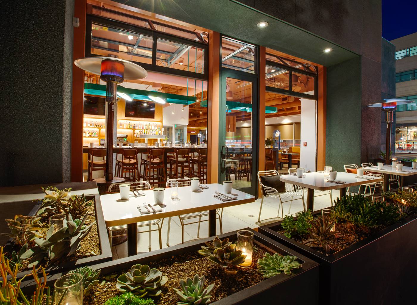 Gateway-Hotel-Santa-Monica-Restaurant-21