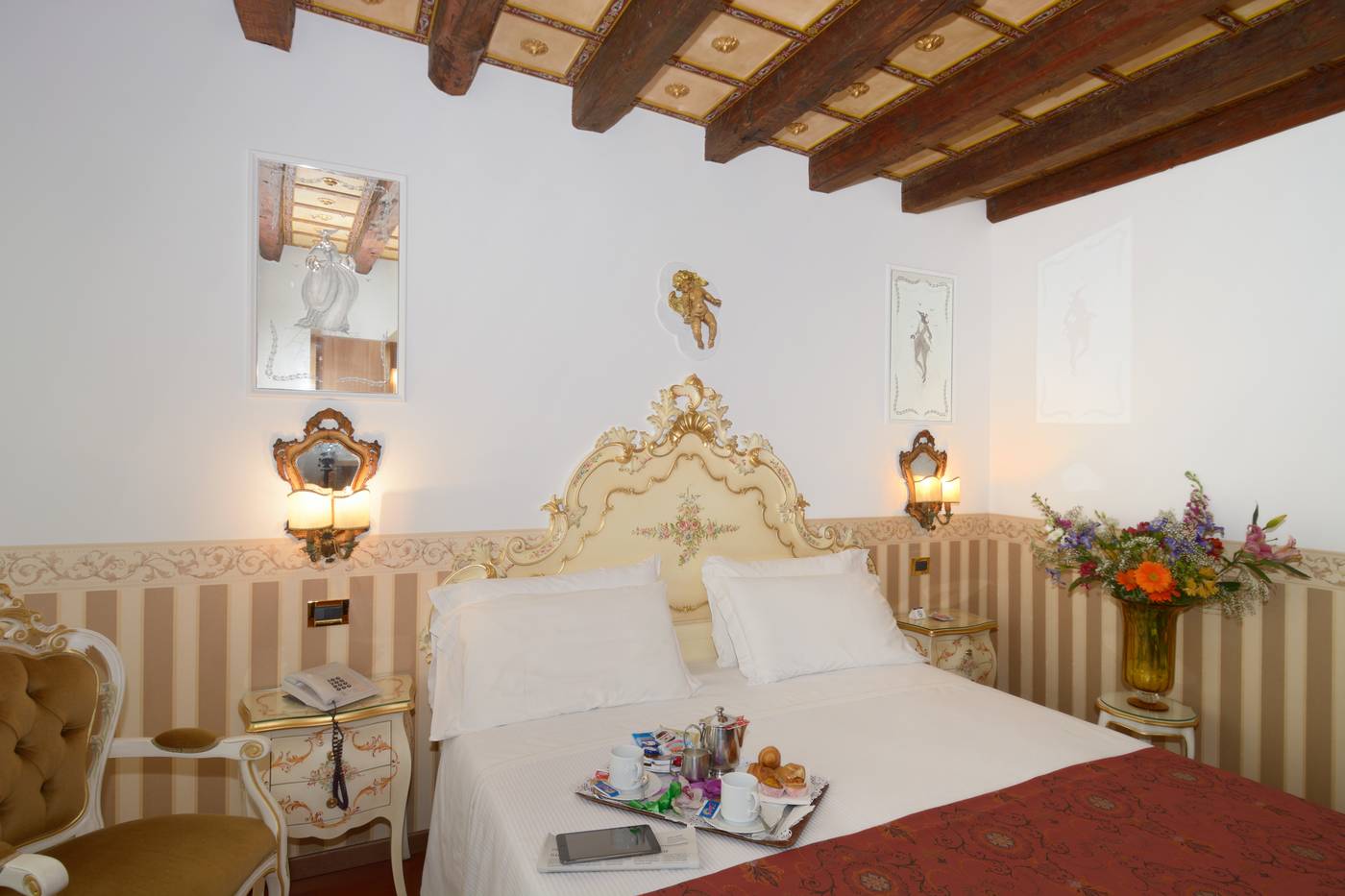 Unahotels-Ala-Venezia--Adults-16--Room-71