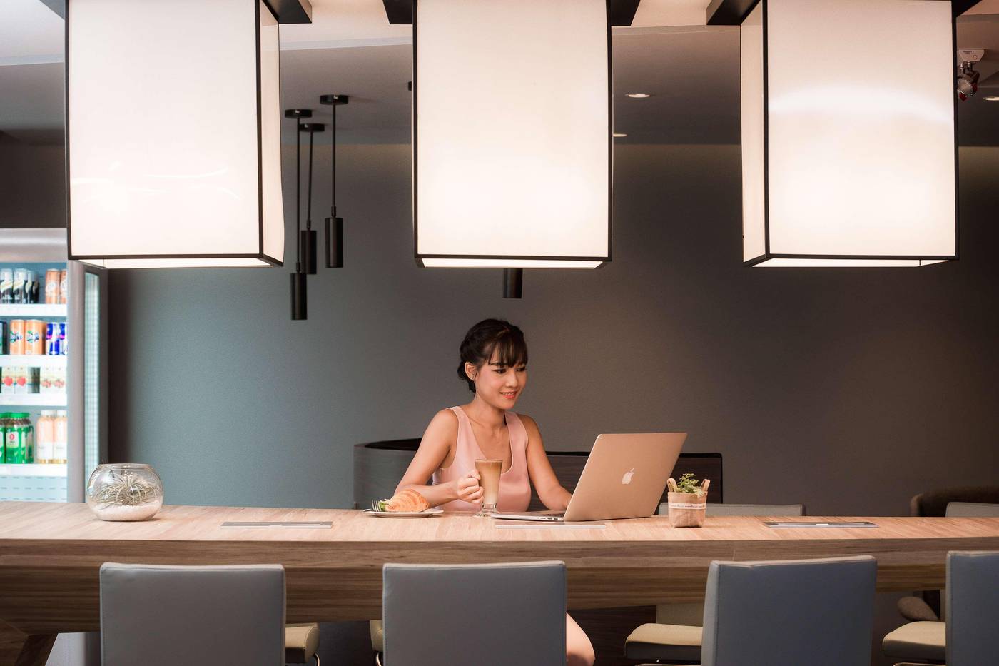 Vib-Best-Western-Sanam-Pao-Lobby-15