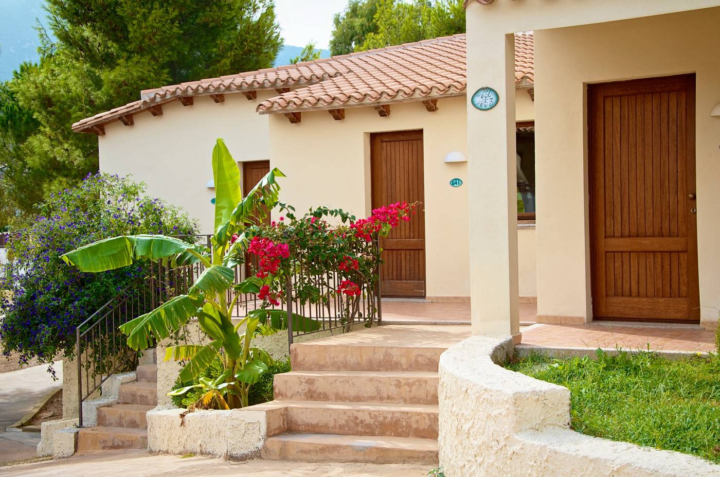 Club-Esse-Cala-Gonone-Beach-Village-General-view-22