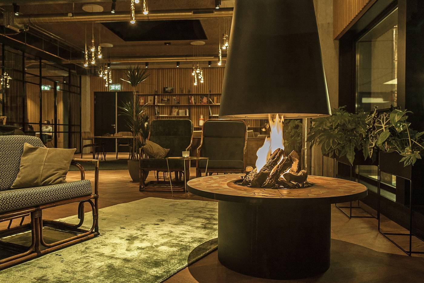 Hotel-V-Fizeaustraat-Lobby-22