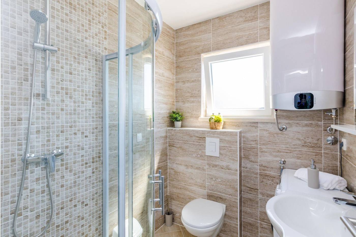 Guest-House-Nikolina-Room-42