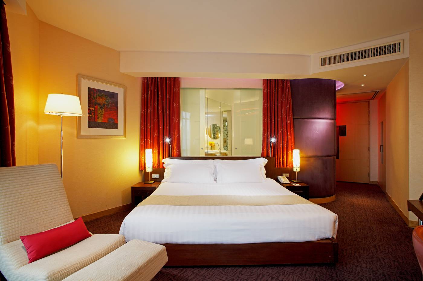 Centara-Grand-at-CentralWorld-Room-48