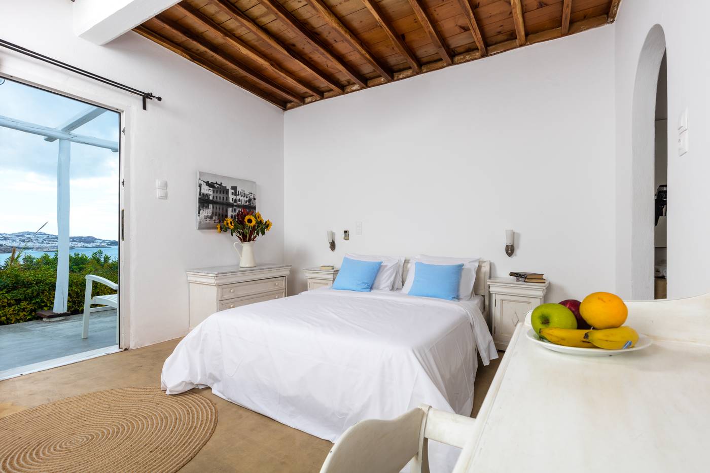 Rhenia-Bungalows-Room-8