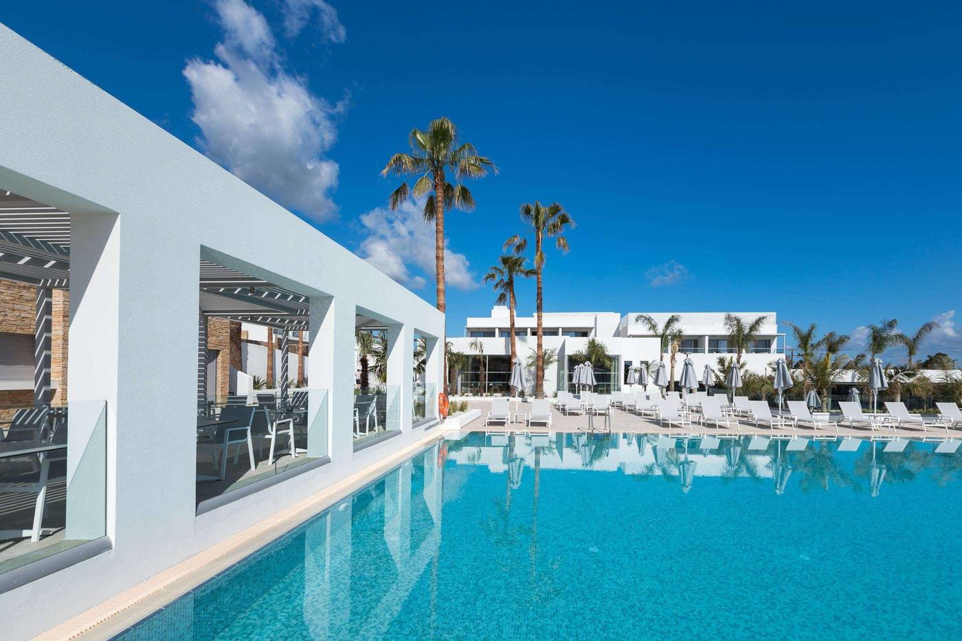 Archipelagos-Hotel-Pool-2