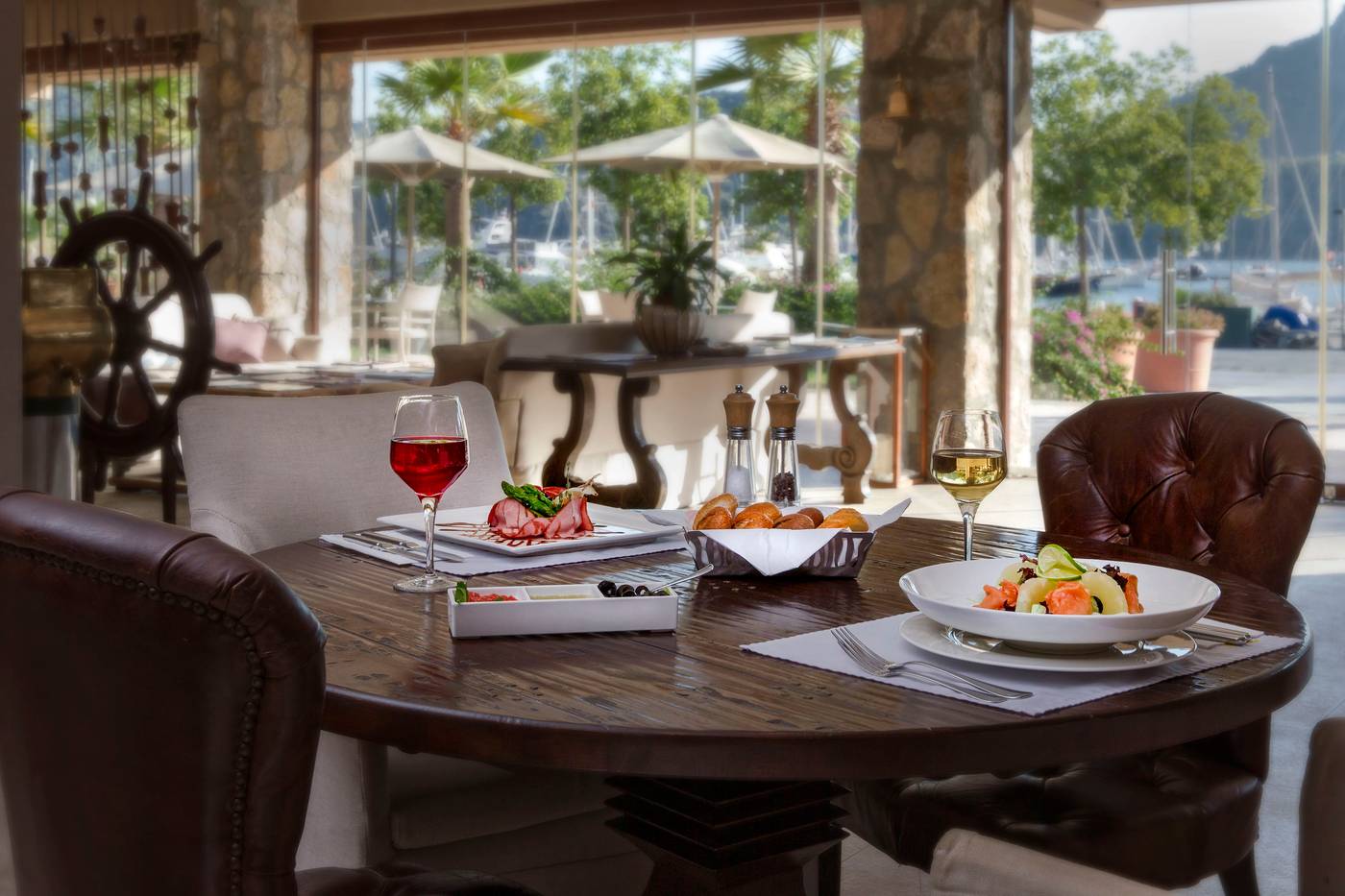 Marti-Hemithea-Bar-18