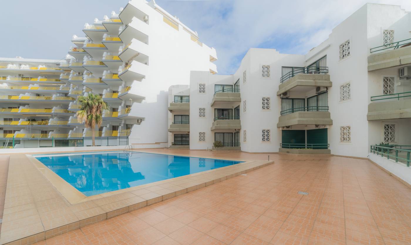 Algamar-Pool-2