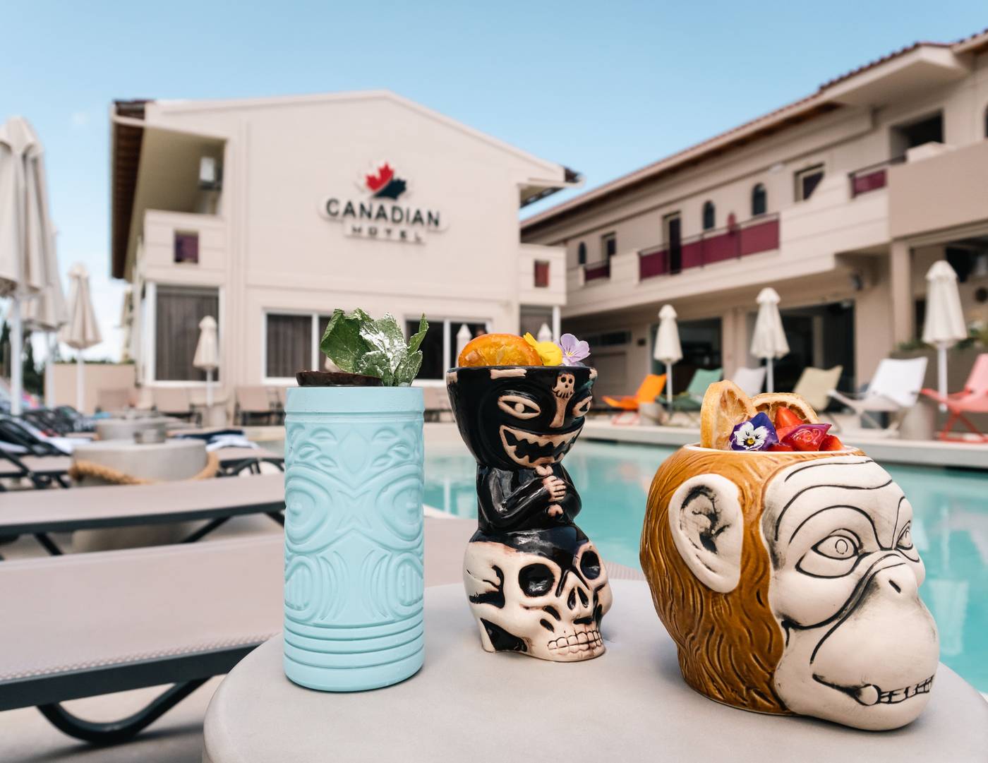 Canadian-Hotel-Pool-14