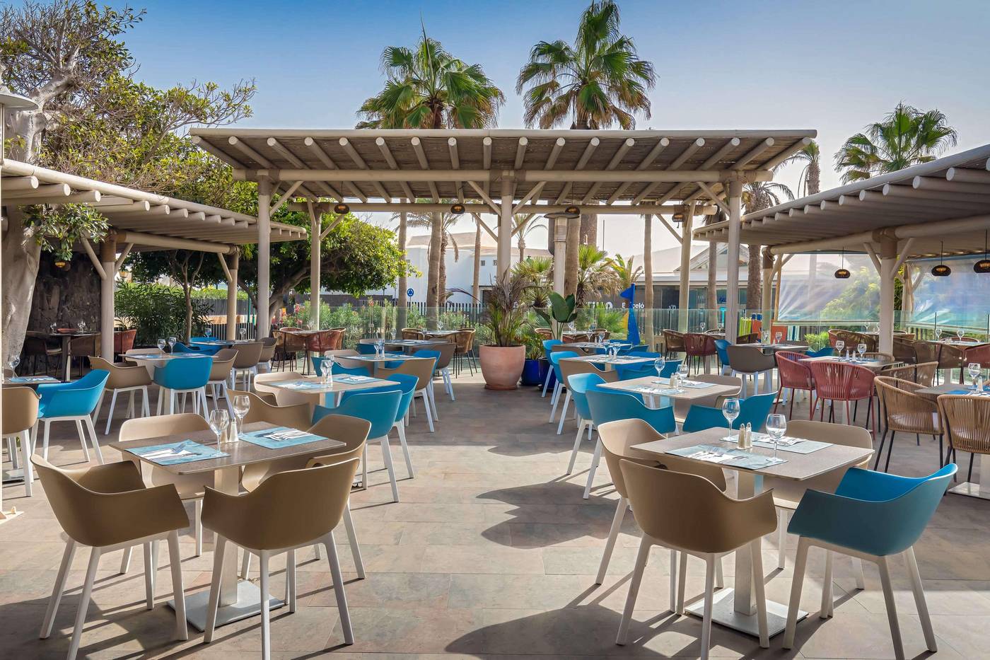 Barcelo-Fuerteventura-Royal-Level--Family-Club--NU-Restaurant-13