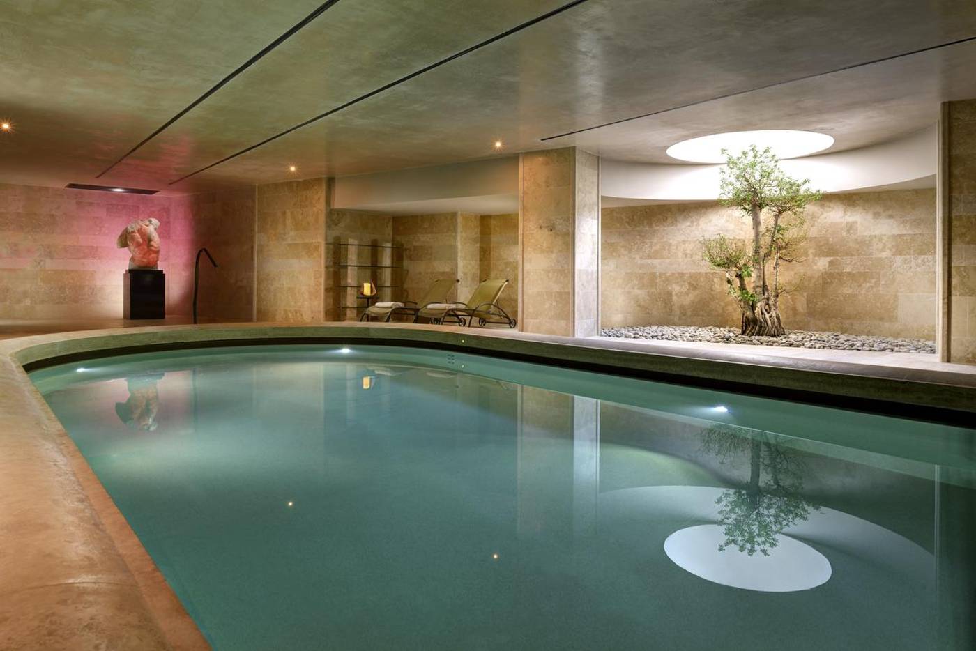 A-Roma-Lifestyle-Hotel-Sports-and-Entertainment-30