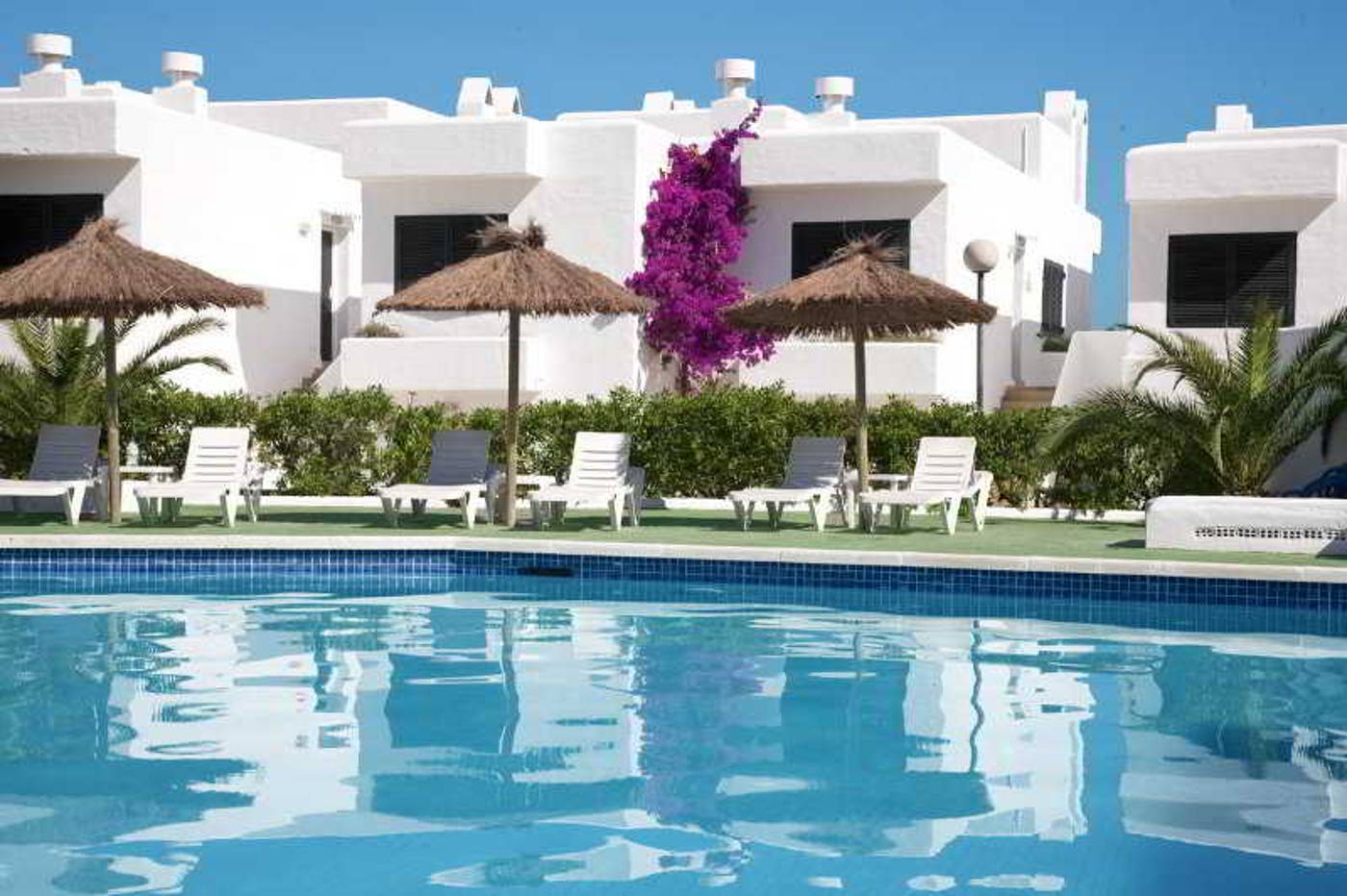 Camelina-Suites-by-Intercorp-Hospitality-Group-Pool-6