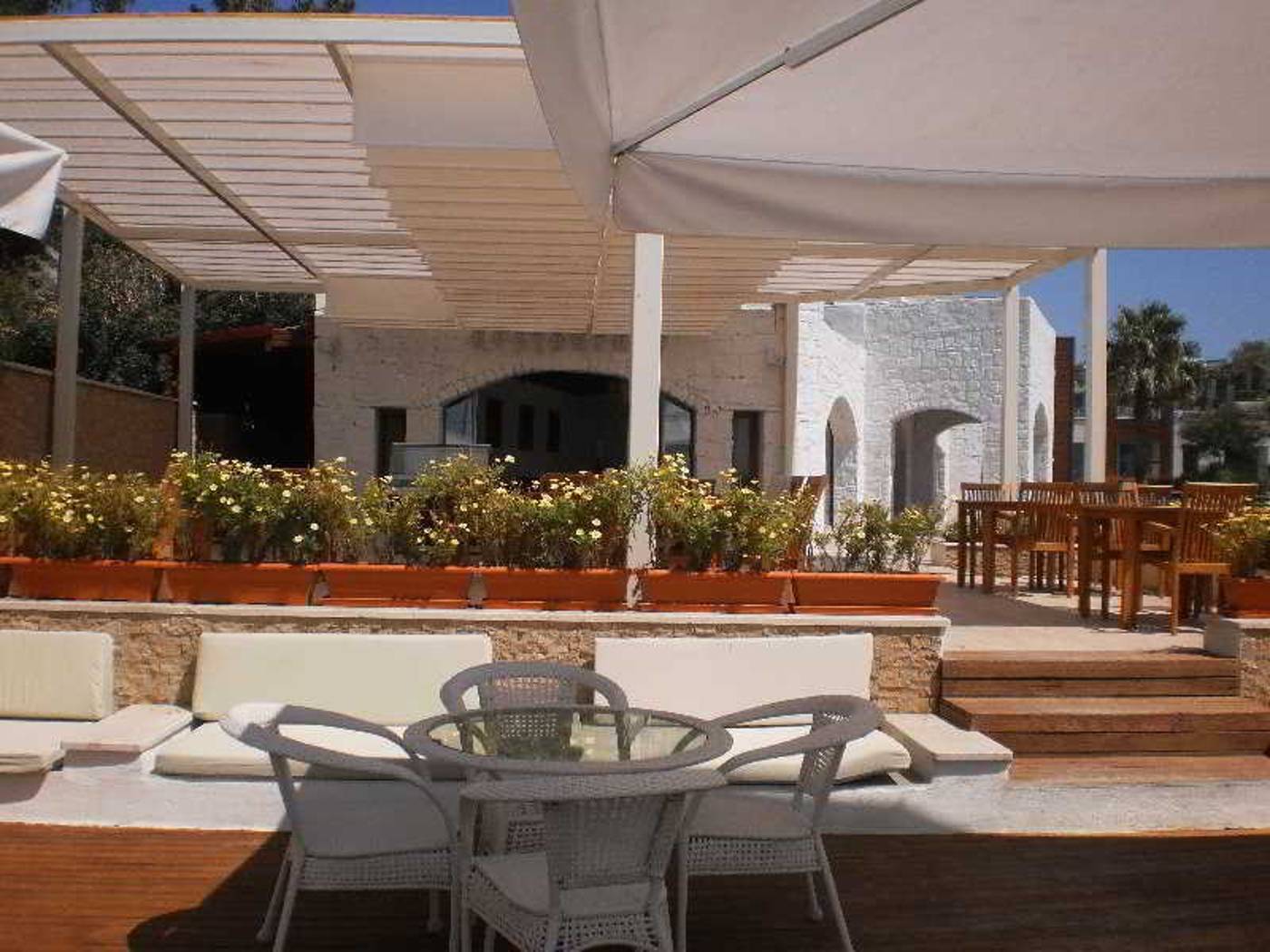 Luvi-Hotel-Terrace-8