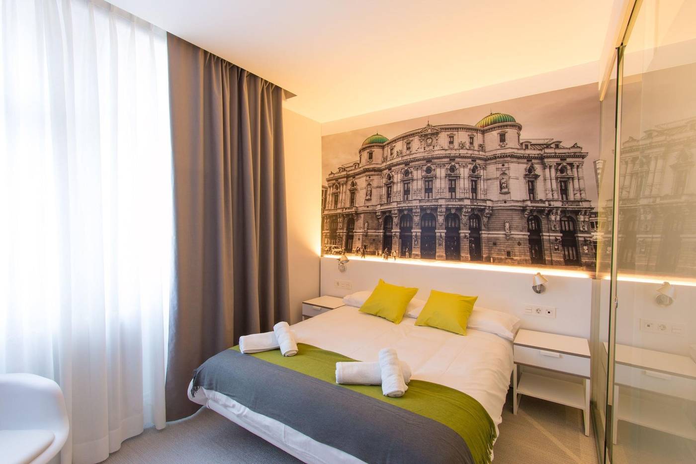 Bilbao City Rooms-Spain-BILBAO-Room-9