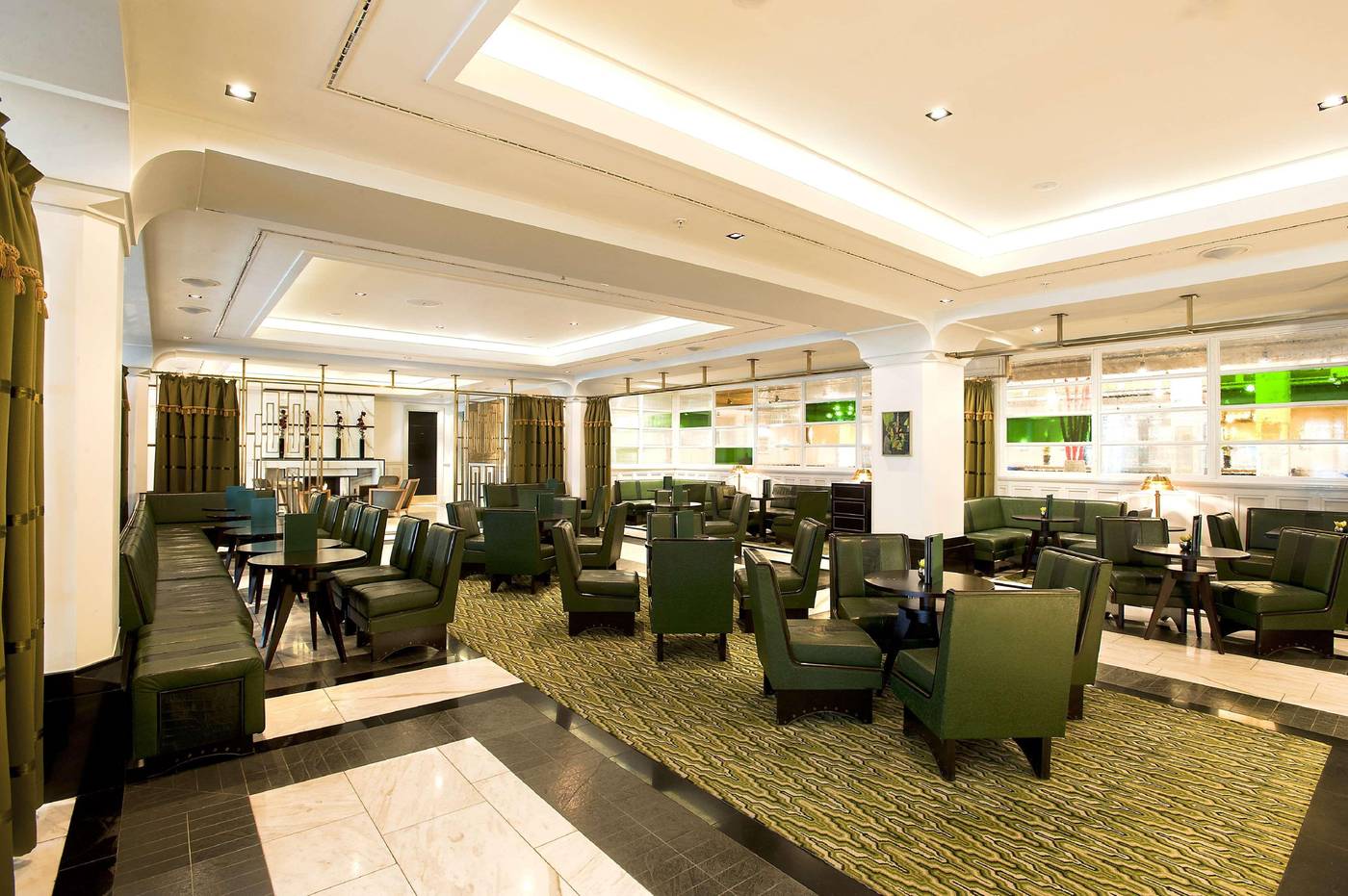 Hilton-Prague-Old-Town-Bar-16