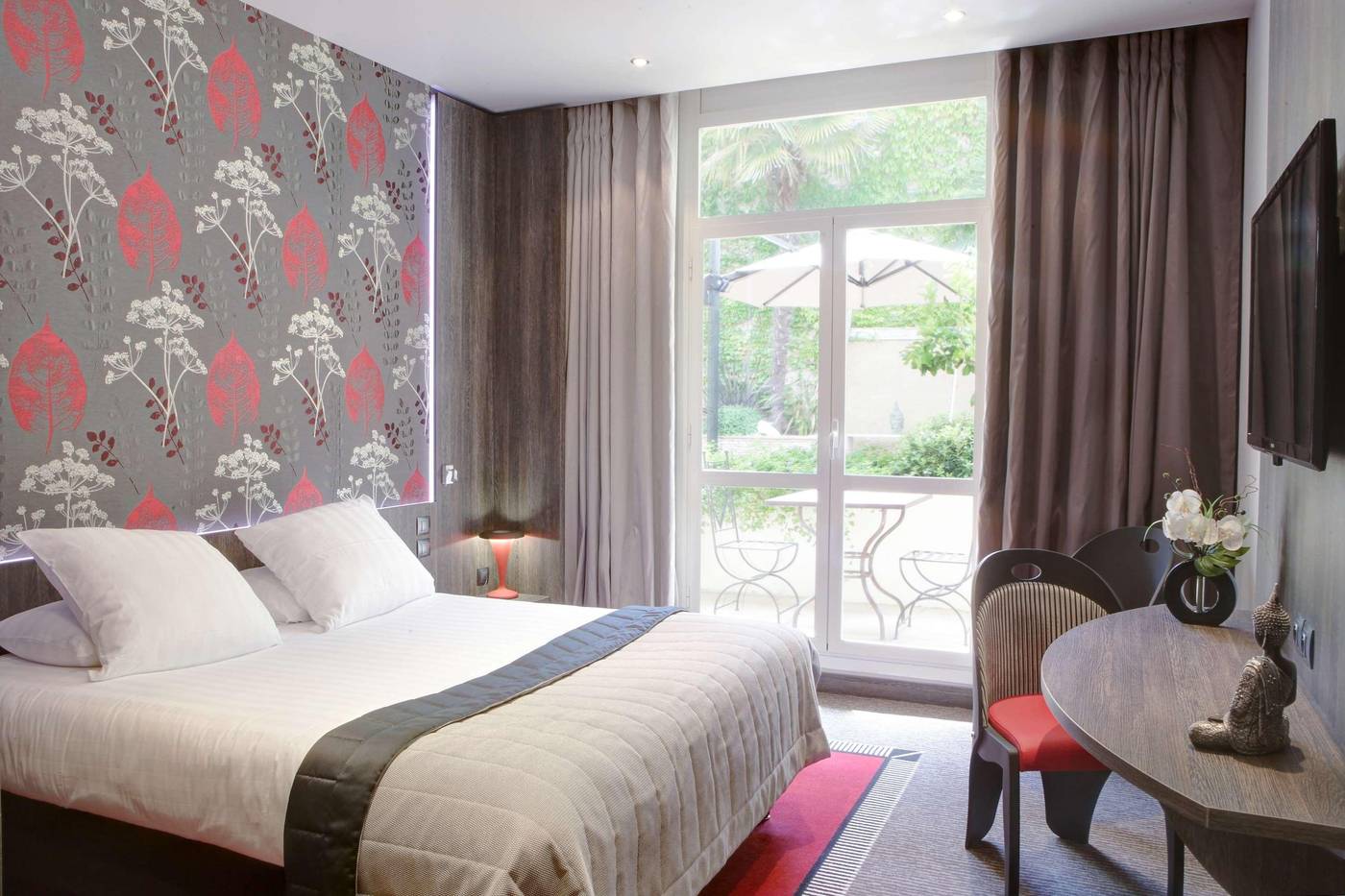 Best-Western-Premier-Patio-des-Artistes-Room-10