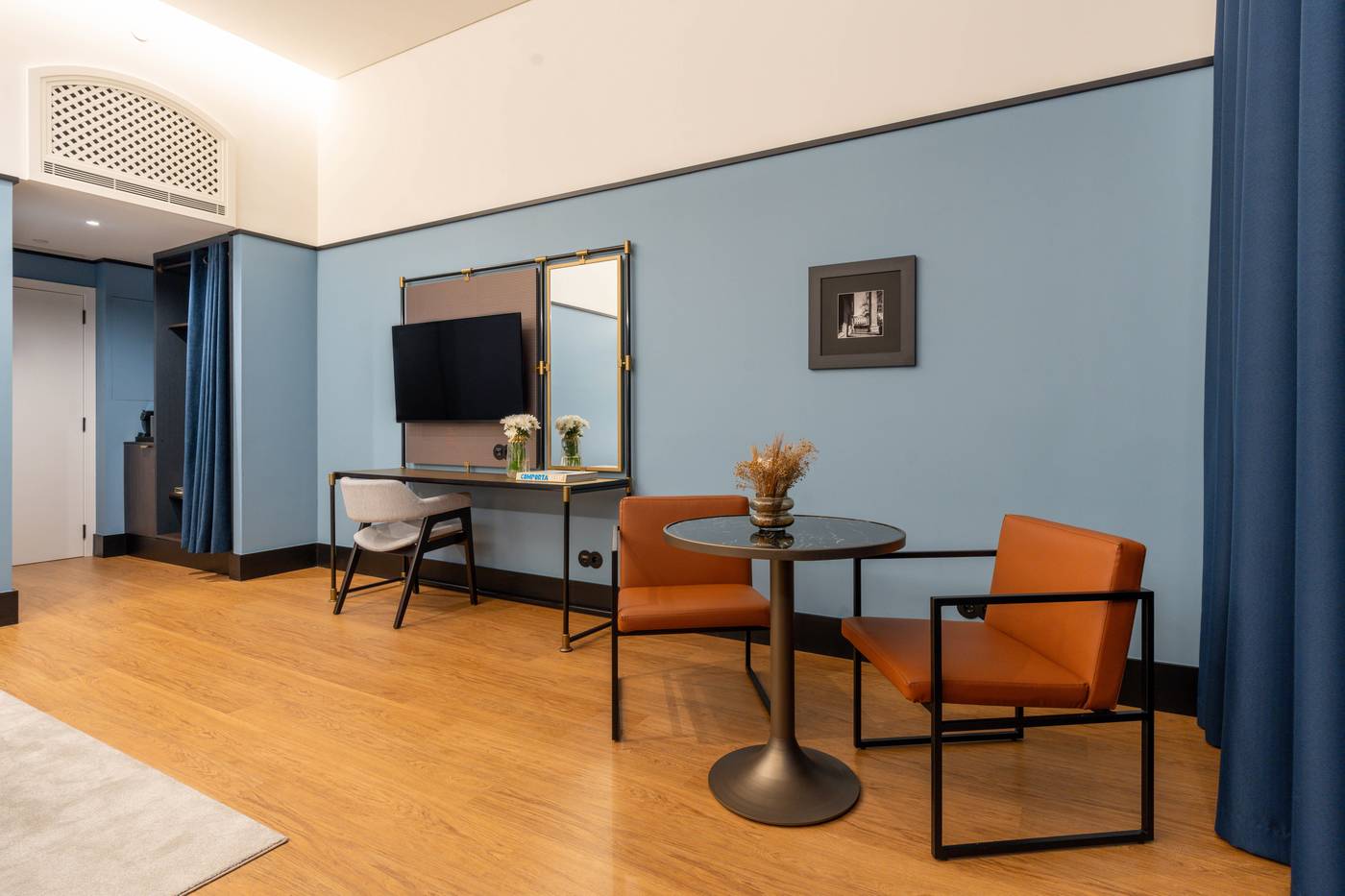 The-Editory-Riverside-Santa-Apolonia-Hotel-Room-3