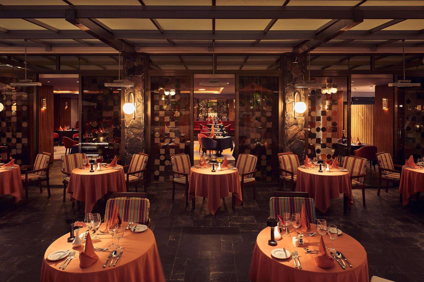 Seaside-Palm-Beach-Restaurant-52