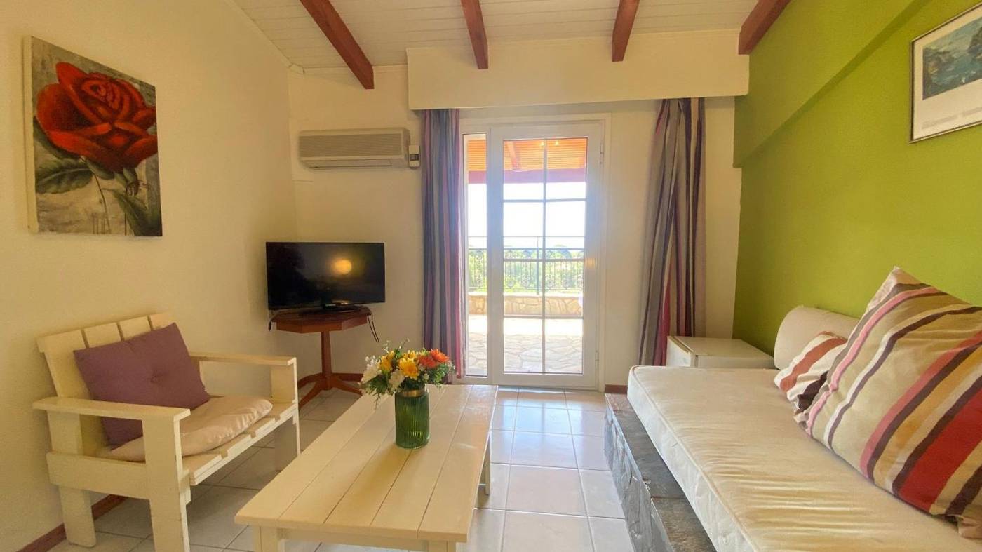 Hotel-Sunrise-Inn-Room-45