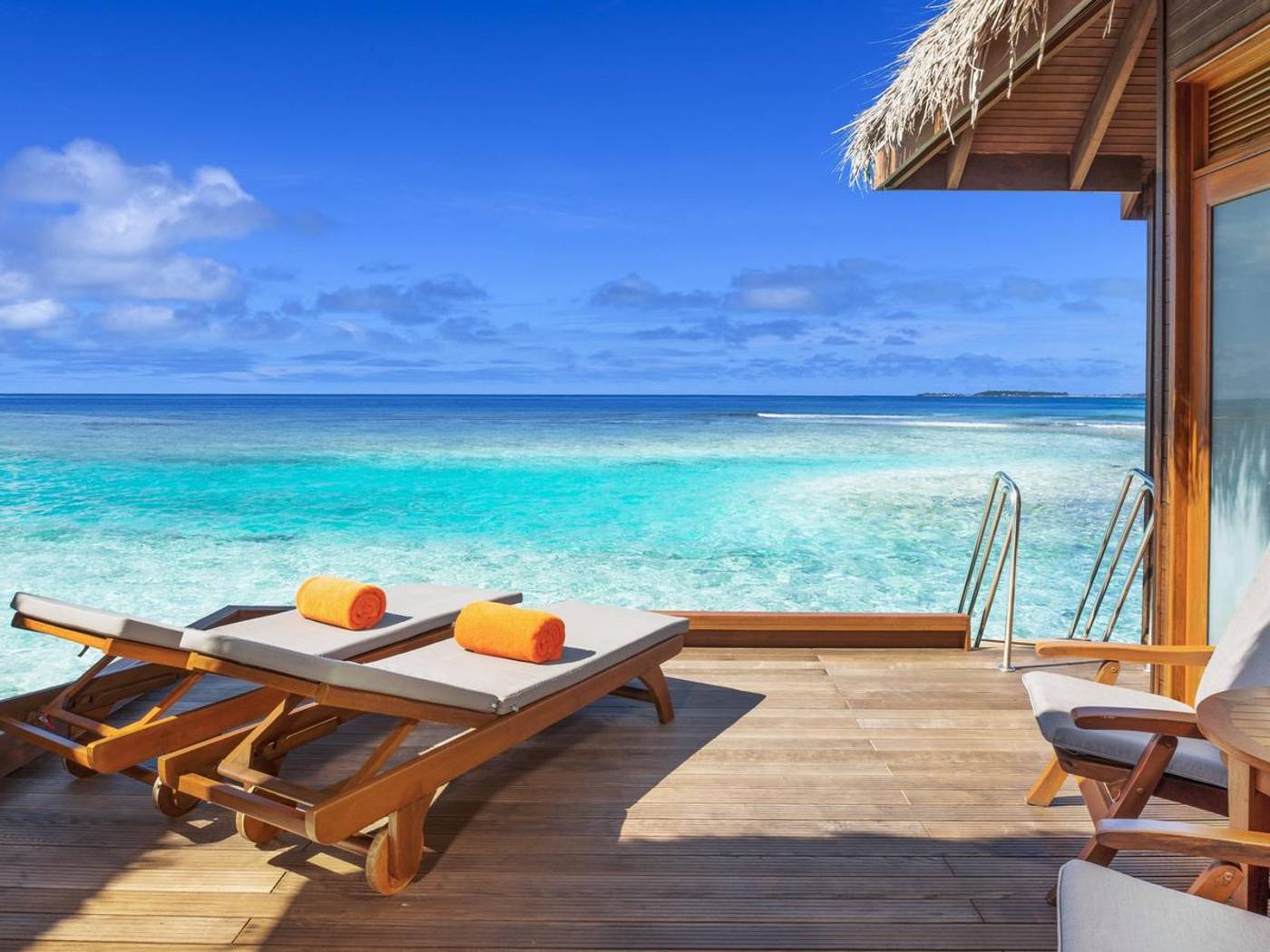 Sheraton Maldives Full Moon Resort & Spa