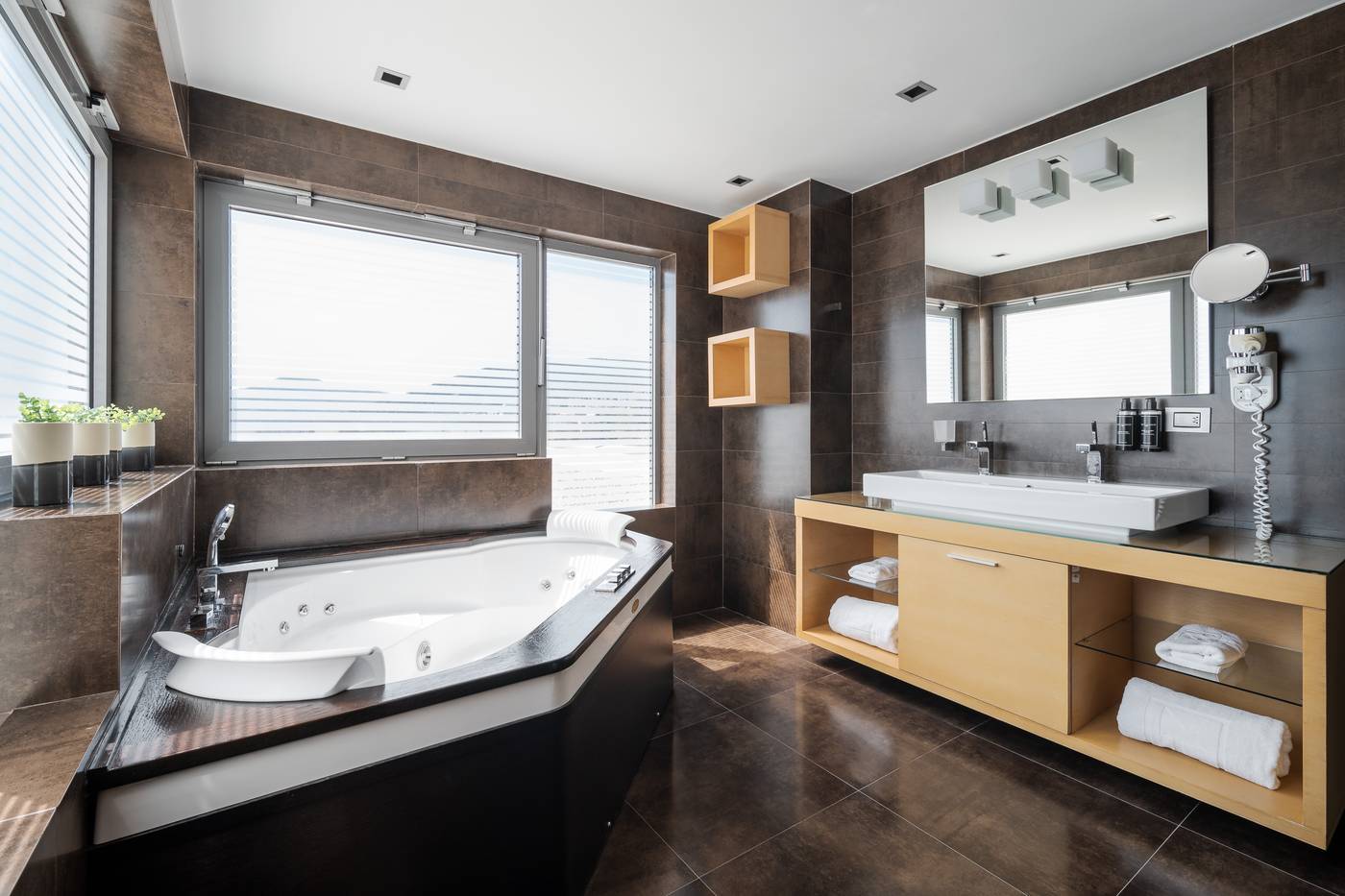 24.10.25 Eurostars Queen of Montenegro