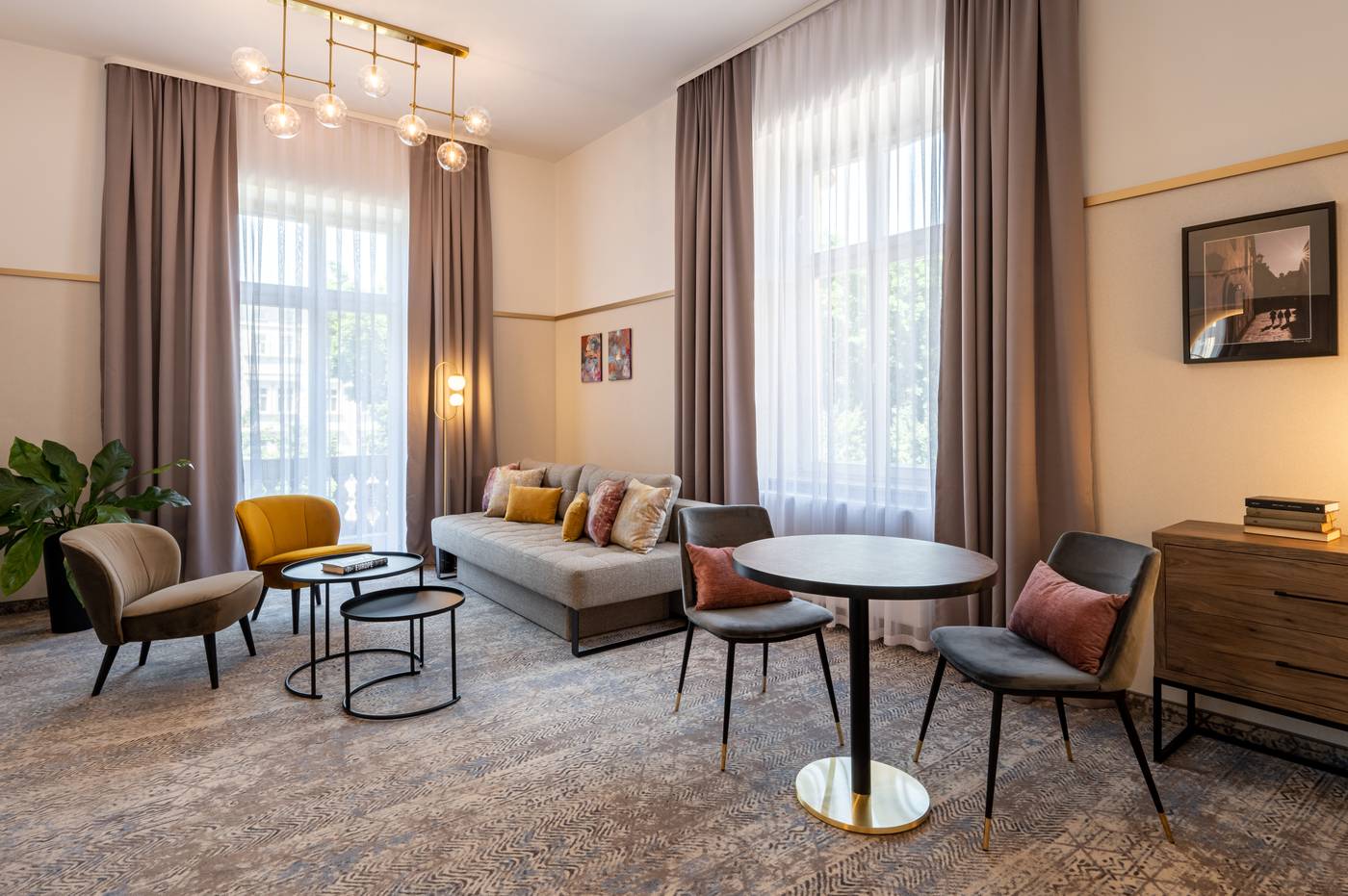 Mr67-Mayera-Rapaporta-Room-4