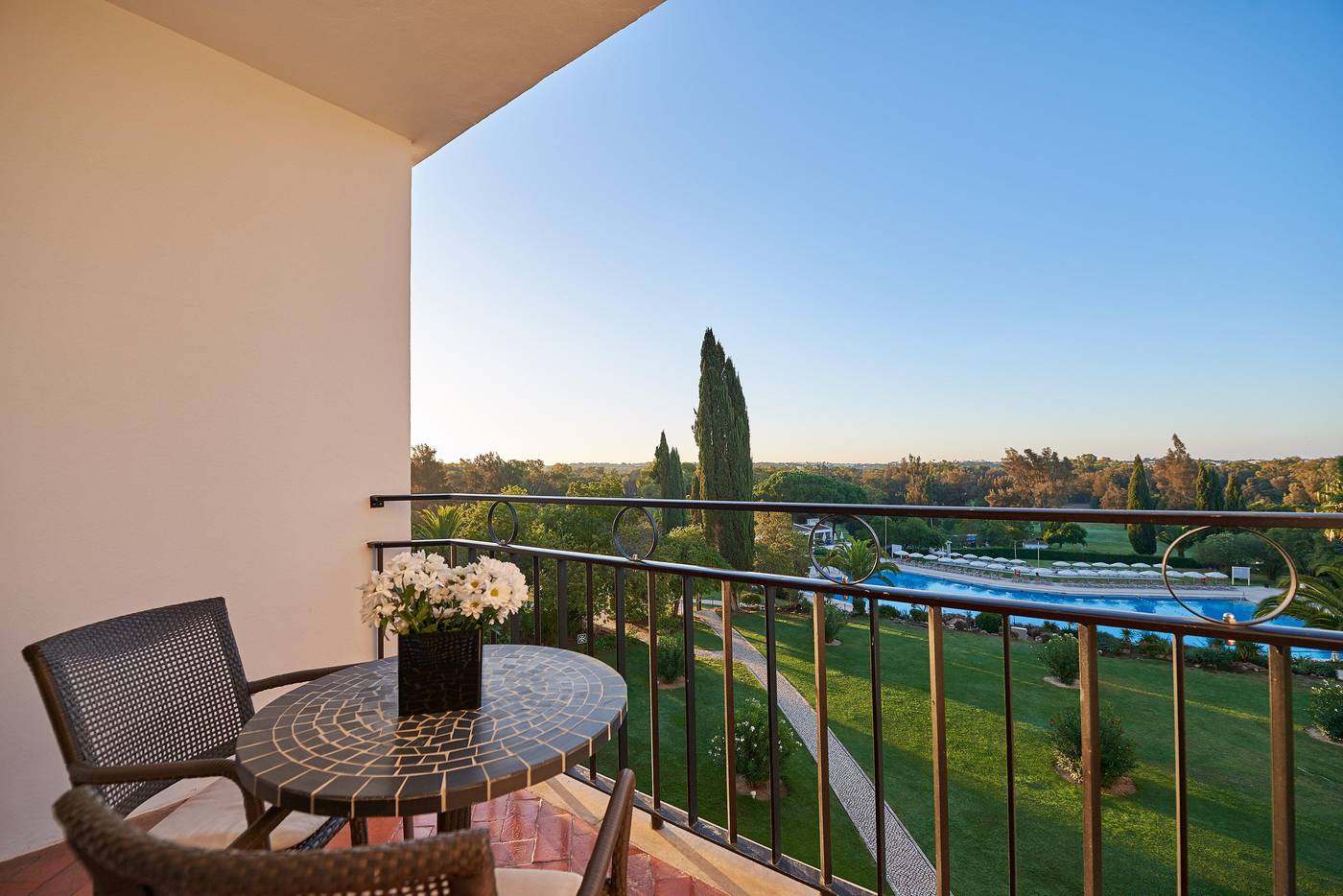 Le-Meridien-Penina-Golf---Resort-Room-16